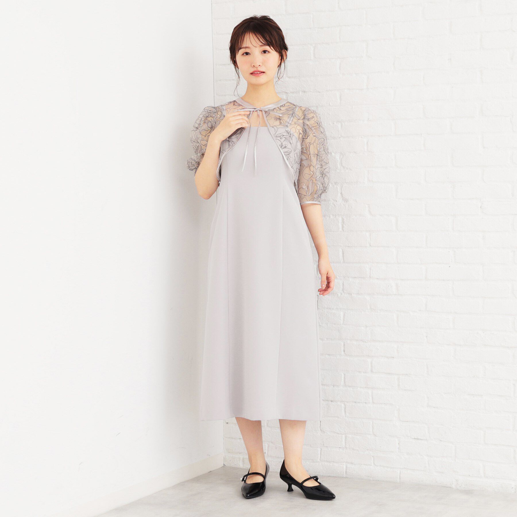 index「《ツインセット》刺繍シアートップス&times;キャミワンピース【洗濯機洗い可】」|ワンピース|