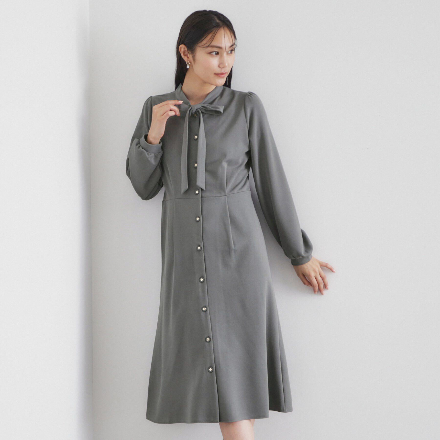 index「ストレッチボウタイワンピース【洗濯機洗い可】」|ワンピース|