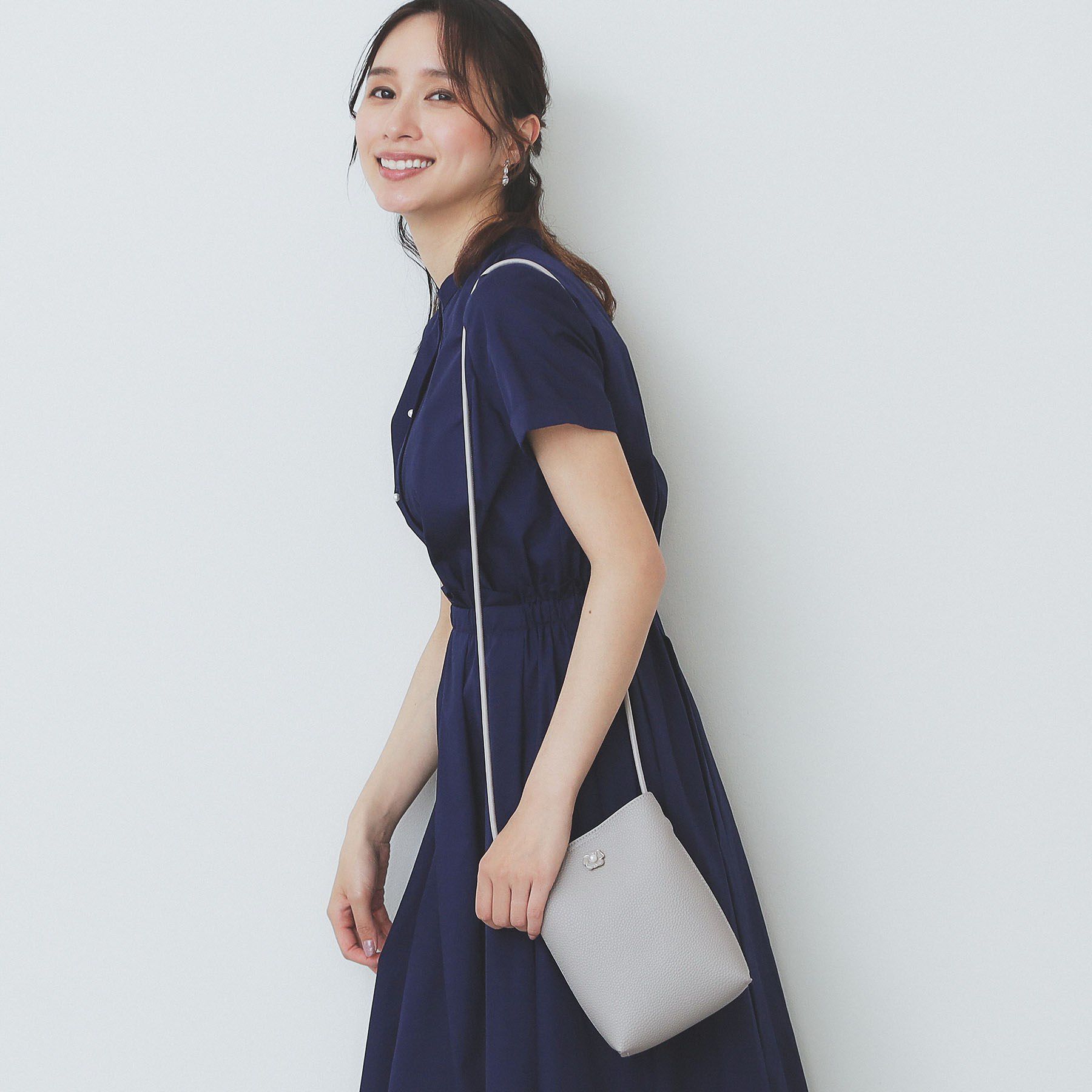 index「《andGIRL掲載》タックフレアワンピース【洗濯機洗い可/イージーアイロン】」|ワンピース|