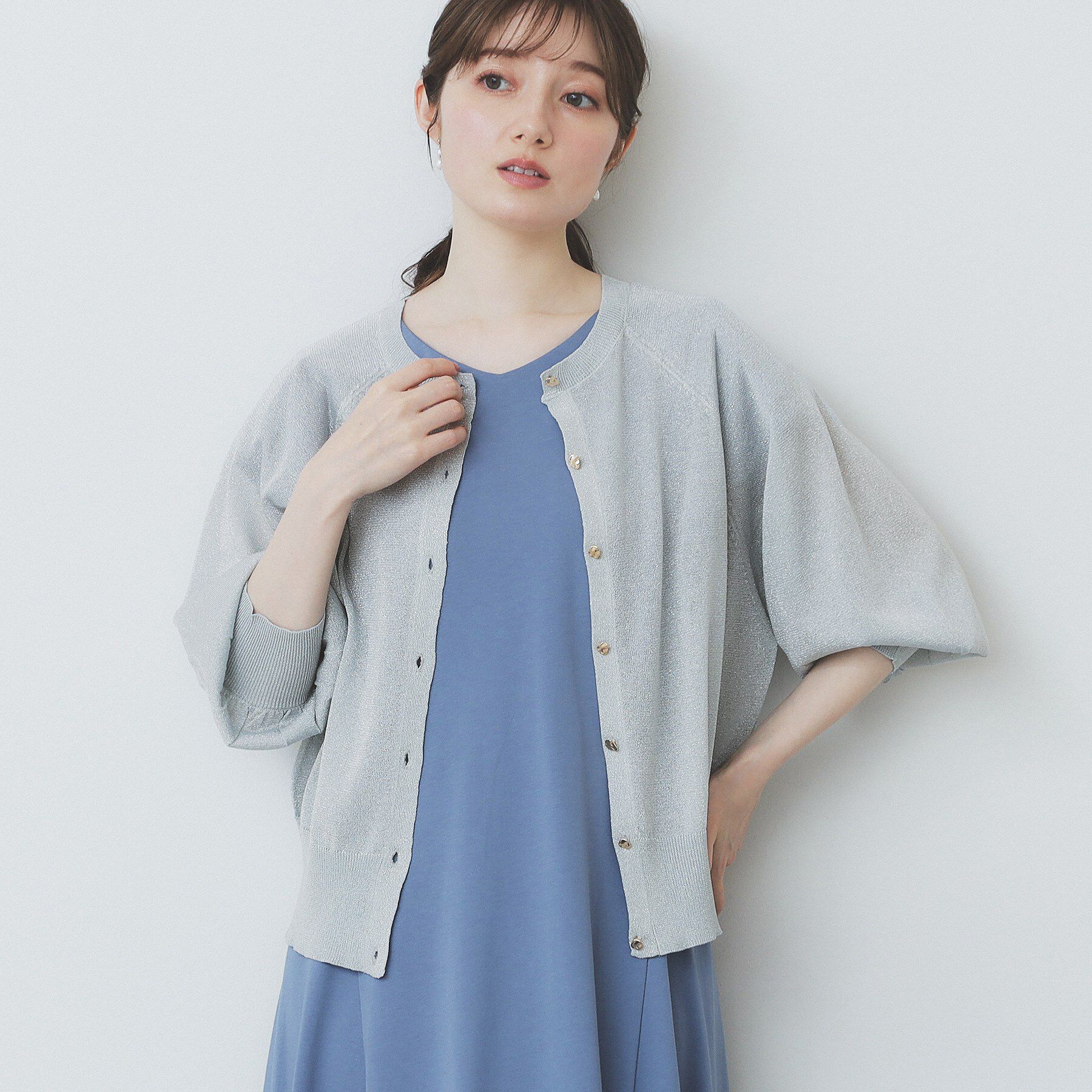 index「シアーラメドルマンショートカーディガン【洗濯機洗い可】」|カーディガン|サックスブルー(09