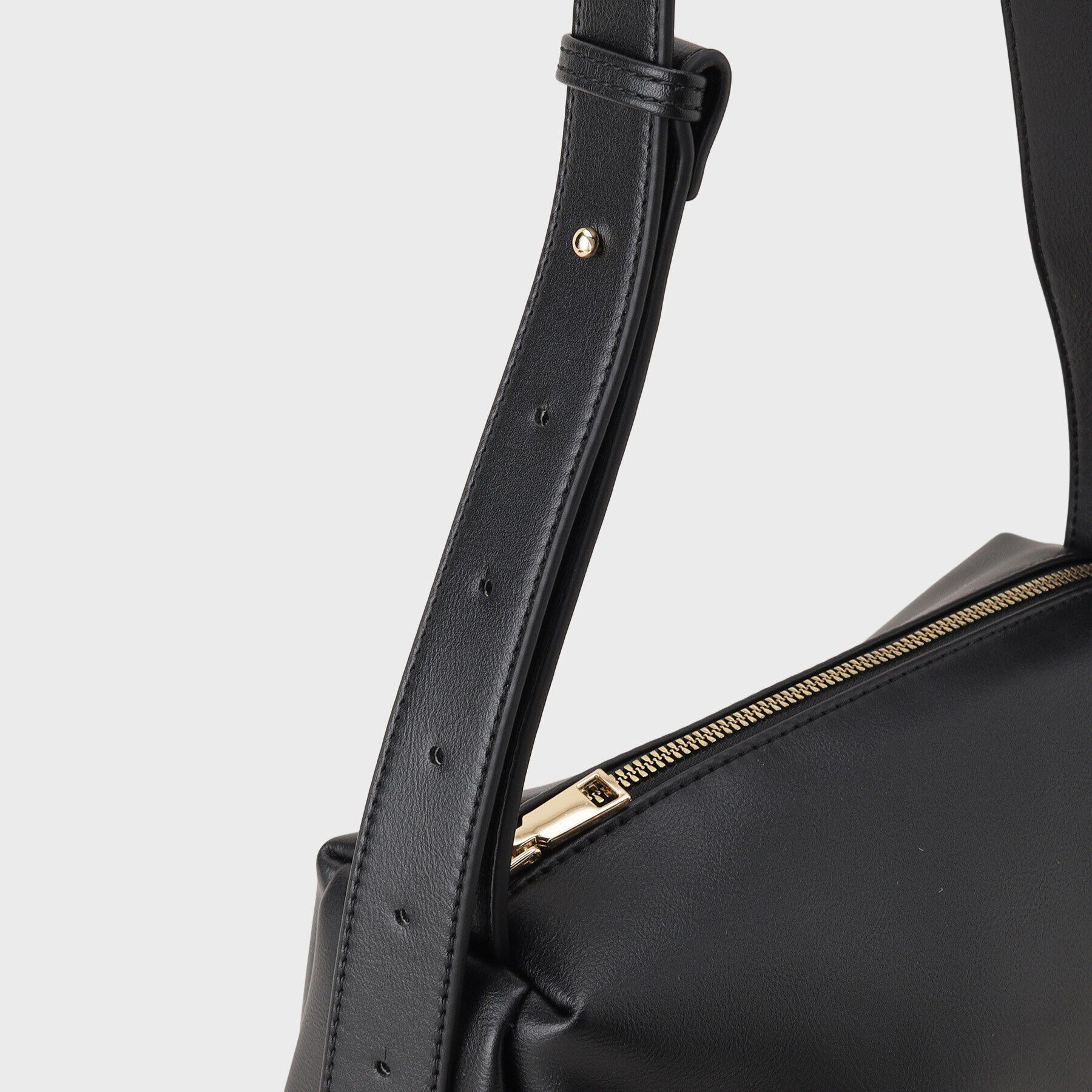 OPAQUE.CLIP「【軽量／2WAY】ワイドワンショルダーバッグ」|ショルダー・メッセンジャー|