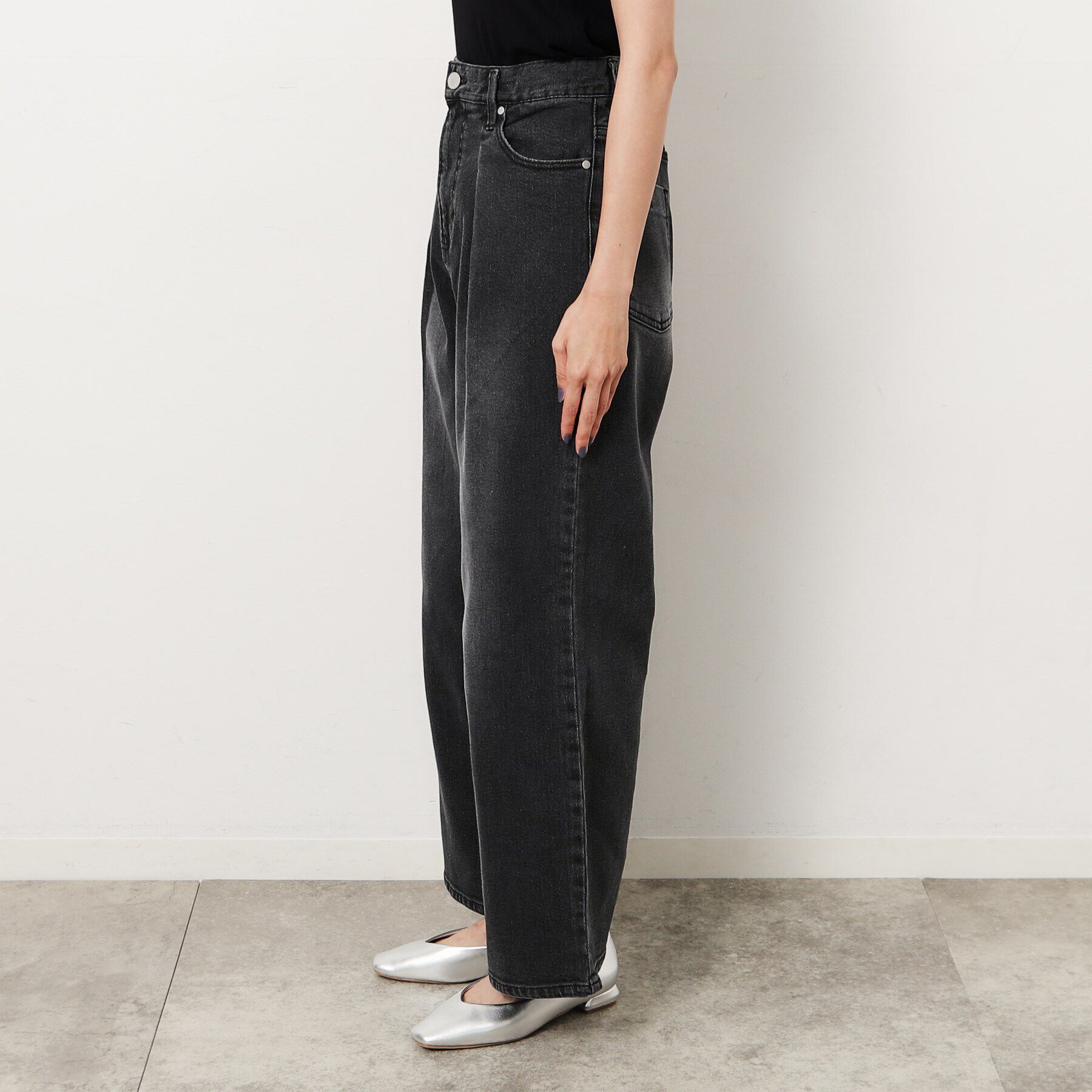 OPAQUE.CLIP「ストレッチタックワイドデニム／オーガニックコットン混【洗濯機洗い可】」|デニム|
