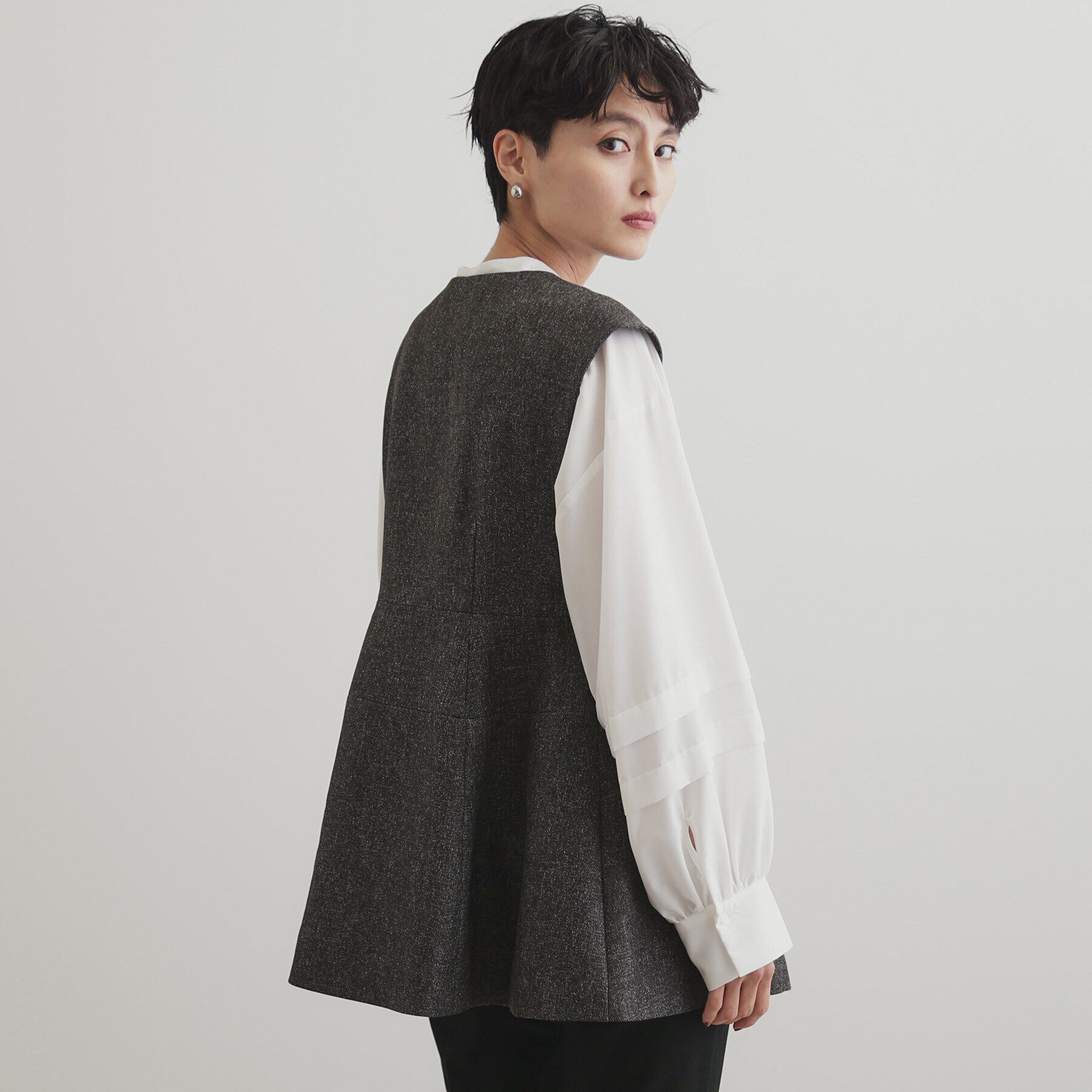 OPAQUE.CLIP「ウールライクペプラムジレ【洗濯機洗い可】」|ベスト・ジレ|