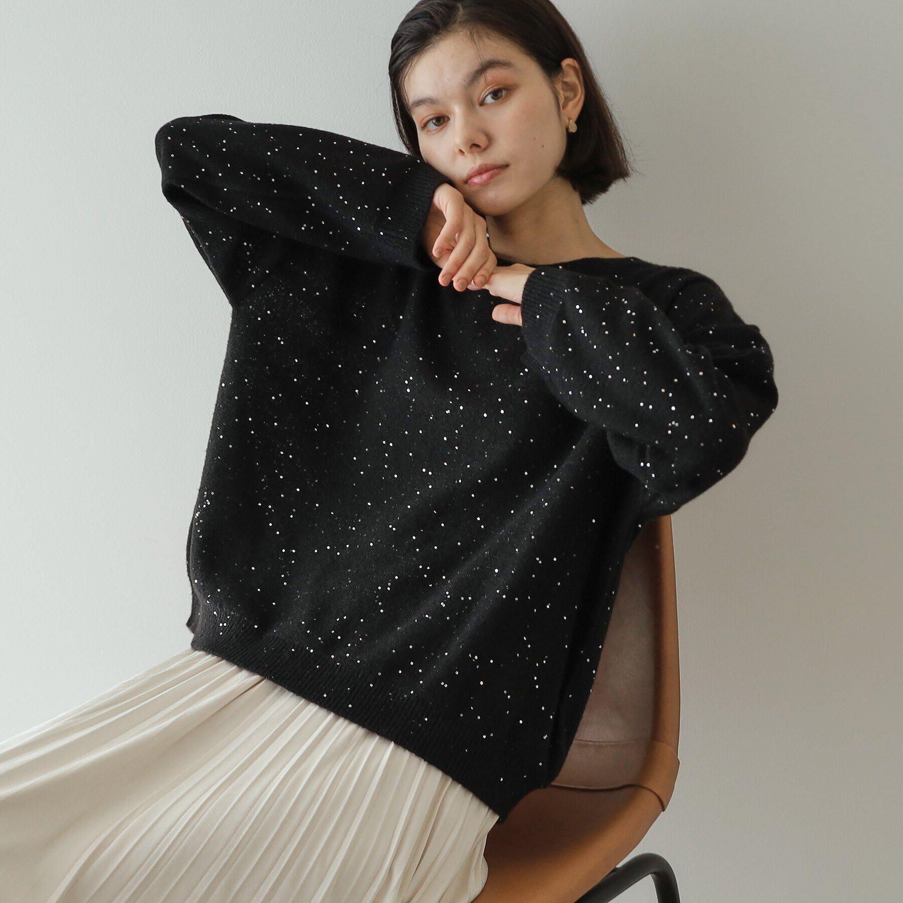 OPAQUE.CLIP「スパンコールラメ ボートネックニット【洗濯機洗い可】」|ニット・セーター|ブラック(619)
