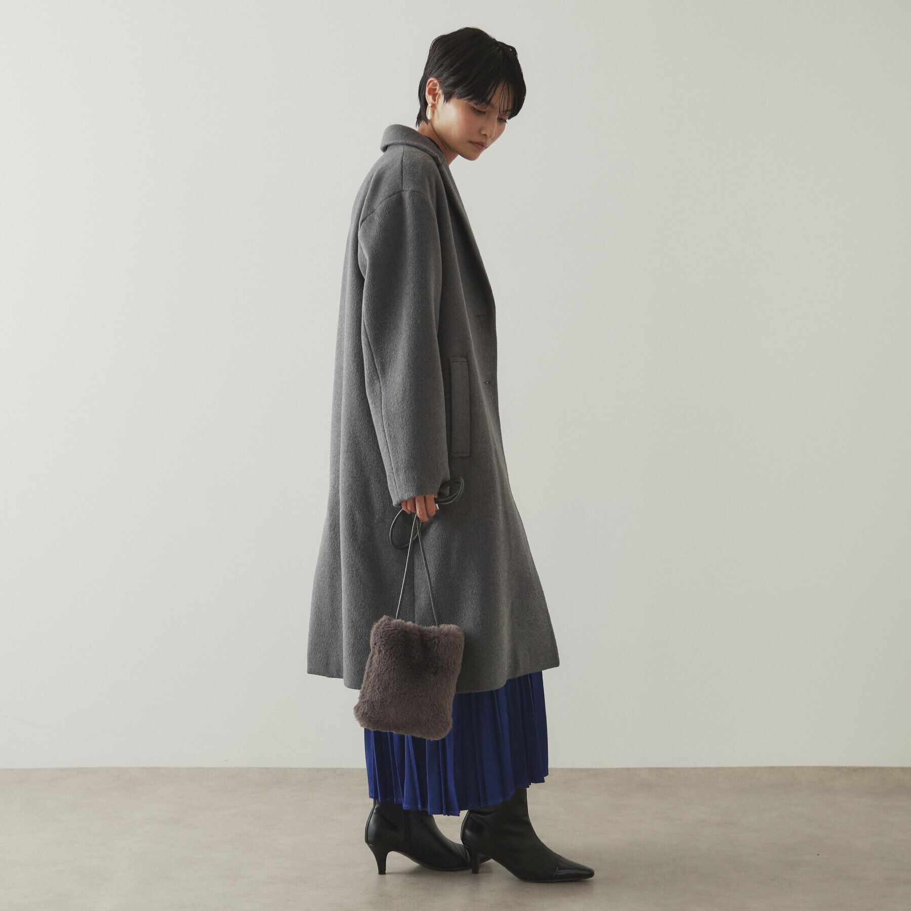 OPAQUE.CLIP「フェイクファースクエアミニポシェット」|ショルダー・メッセンジャー|