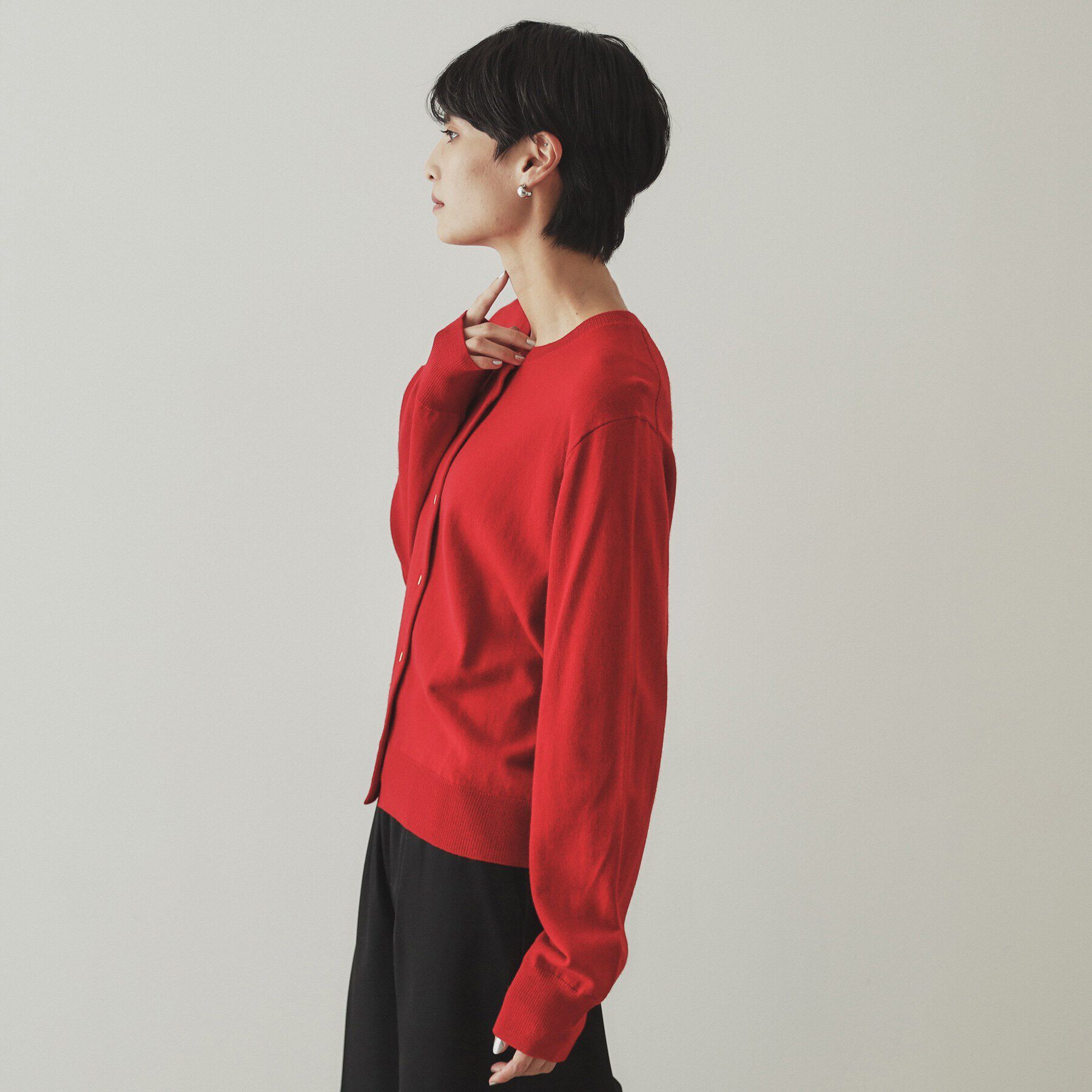 OPAQUE.CLIP「クルーネックニットカーディガン／FILIVIVI・フィルビビ【洗濯機洗い可】」|カーディガン|