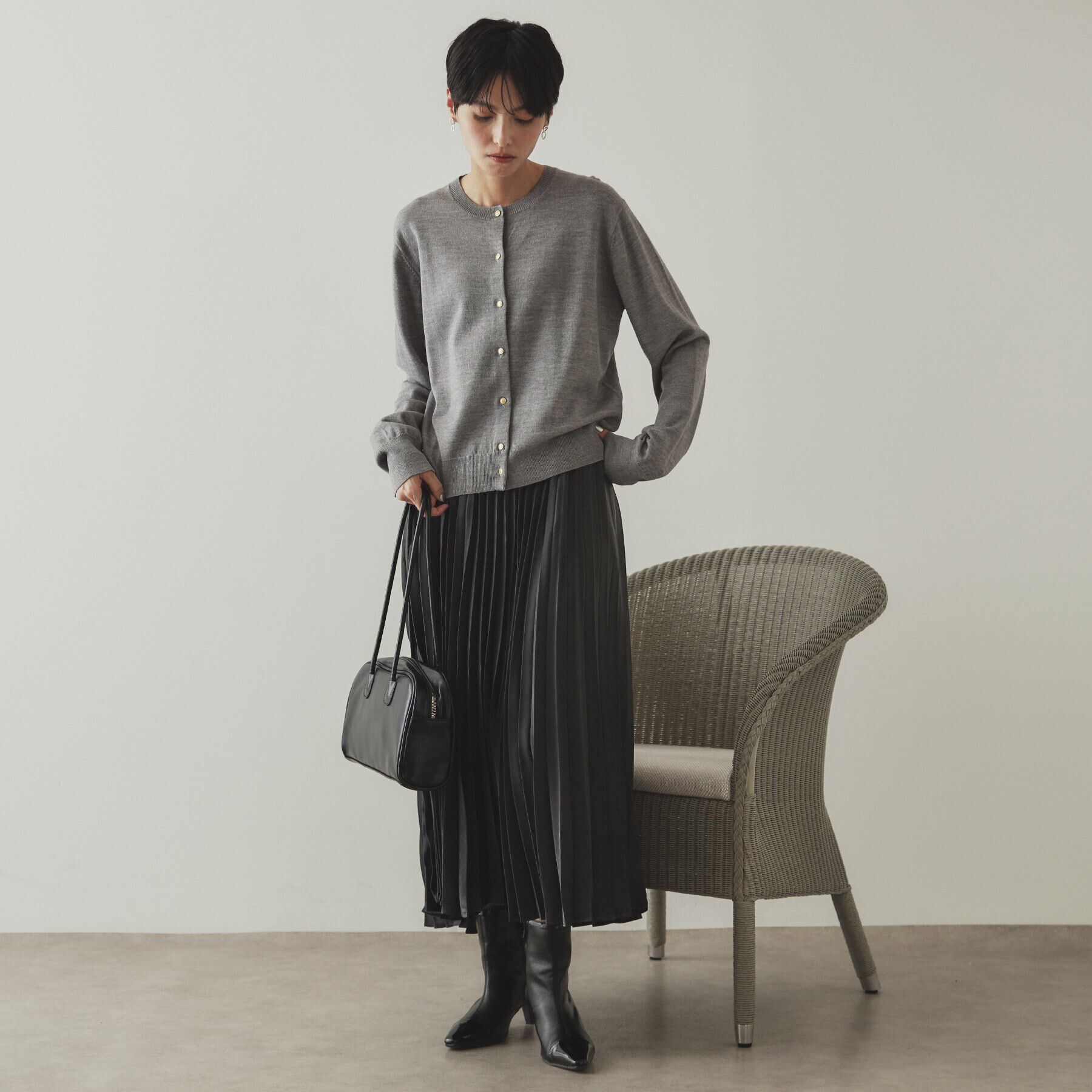 OPAQUE.CLIP「クルーネックニットカーディガン／FILIVIVI・フィルビビ【洗濯機洗い可】」|カーディガン|