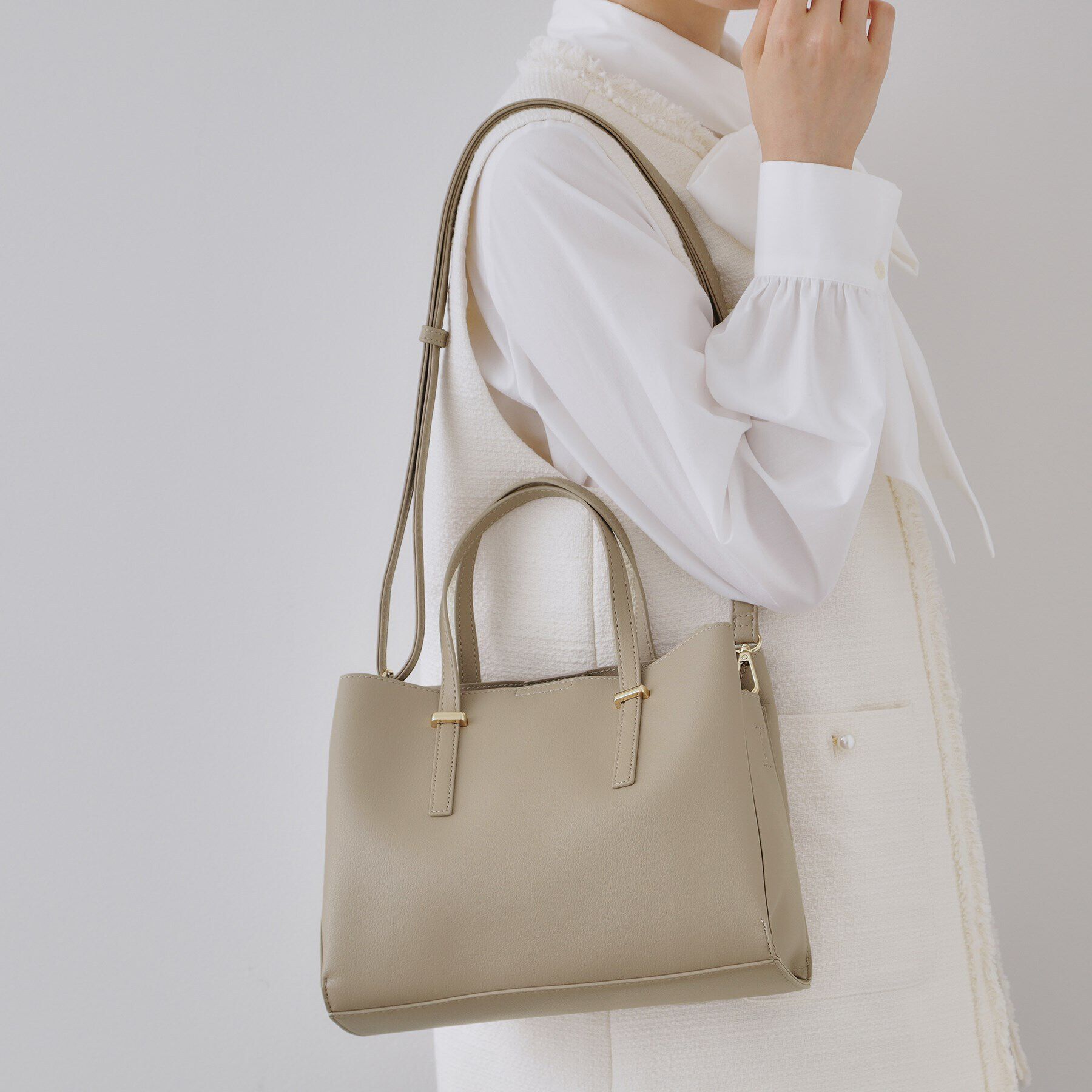 OPAQUE.CLIP「【2WAY】フロントバースクエアデザインミドルバッグ」|ハンドバッグ|ベージュ(052)
