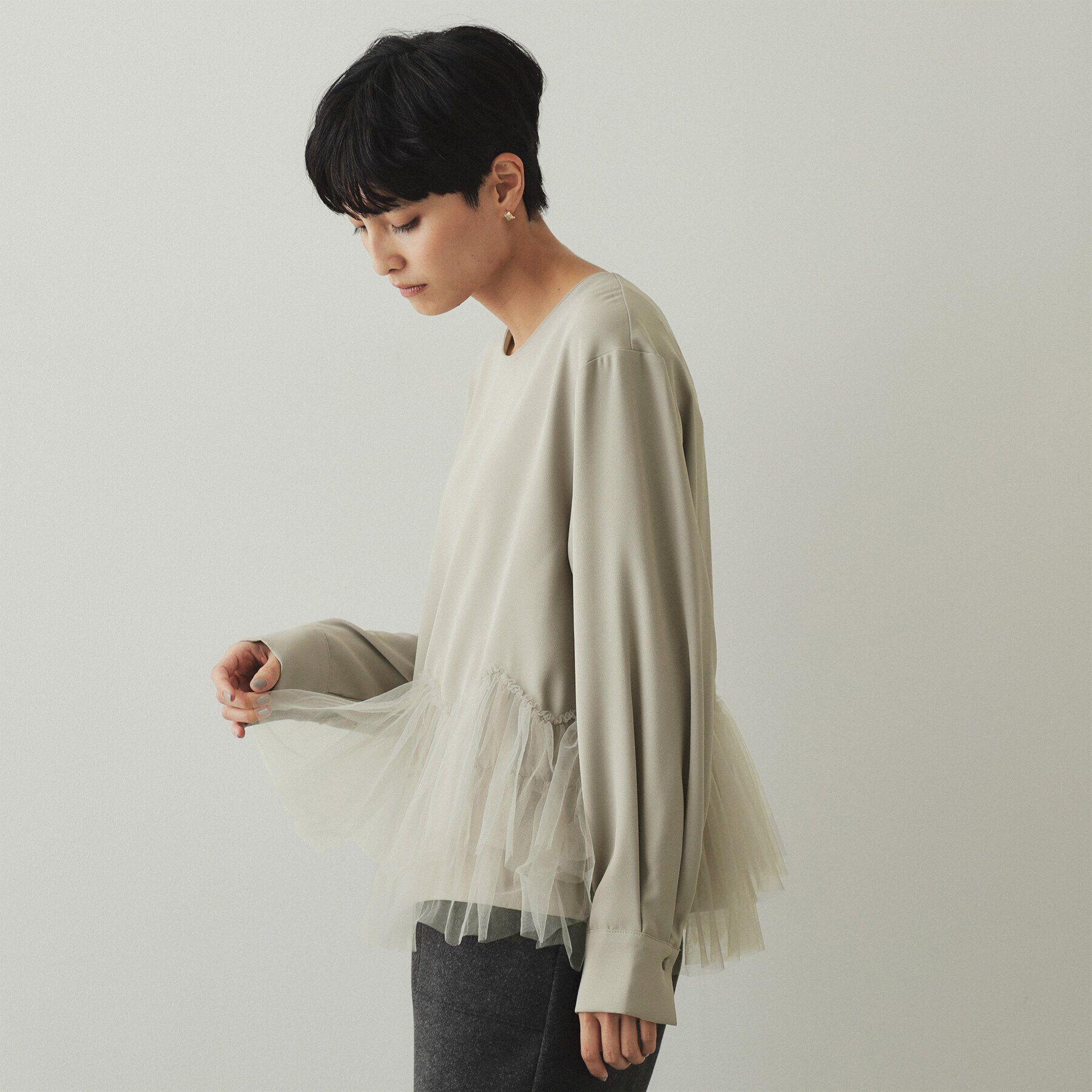 OPAQUE.CLIP「チュールドッキング ペプラムブラウス【洗濯機洗い可】」|シャツ・ブラウス|