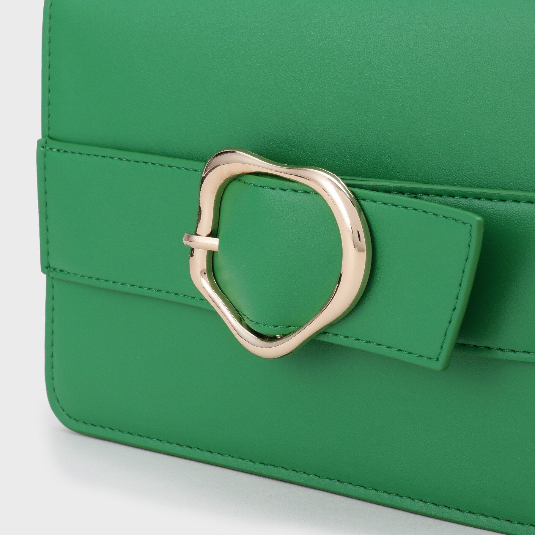 OPAQUE.CLIP「【ミラー付き】デザインバックルミニショルダーバッグ」|ショルダー・メッセンジャー|