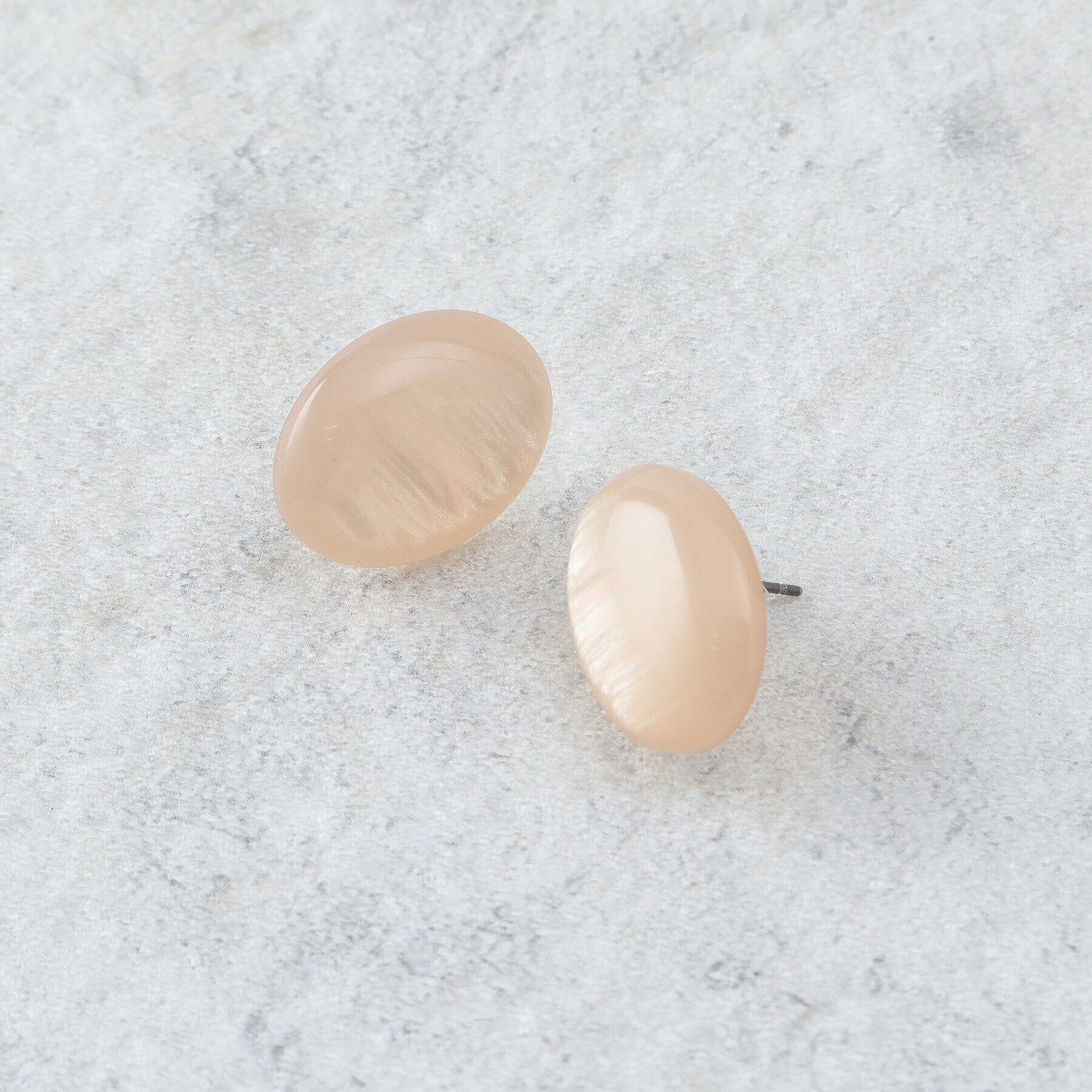OPAQUE.CLIP「サークルマーブルピアス」|ピアス|ベージュ(052)