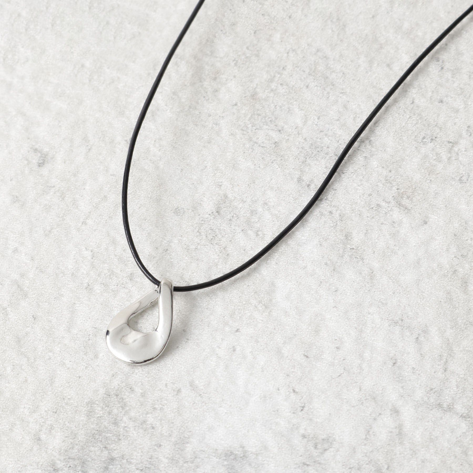OPAQUE.CLIP「コード&times;メタルネックレスワントップ」|ネックレス|シルバー(006)