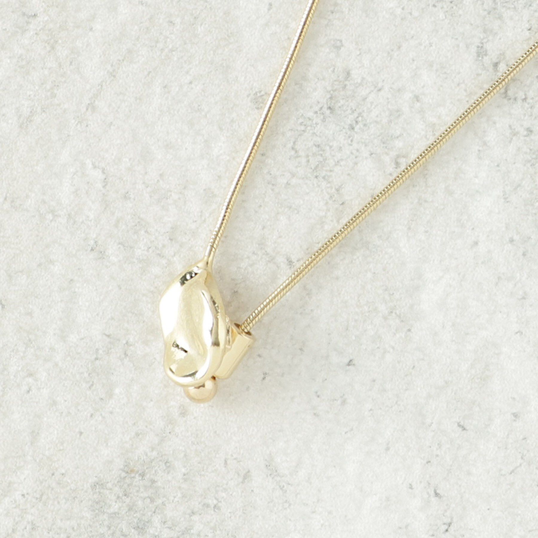 OPAQUE.CLIP「ループタイ風スライドネックレス」|ネックレス|