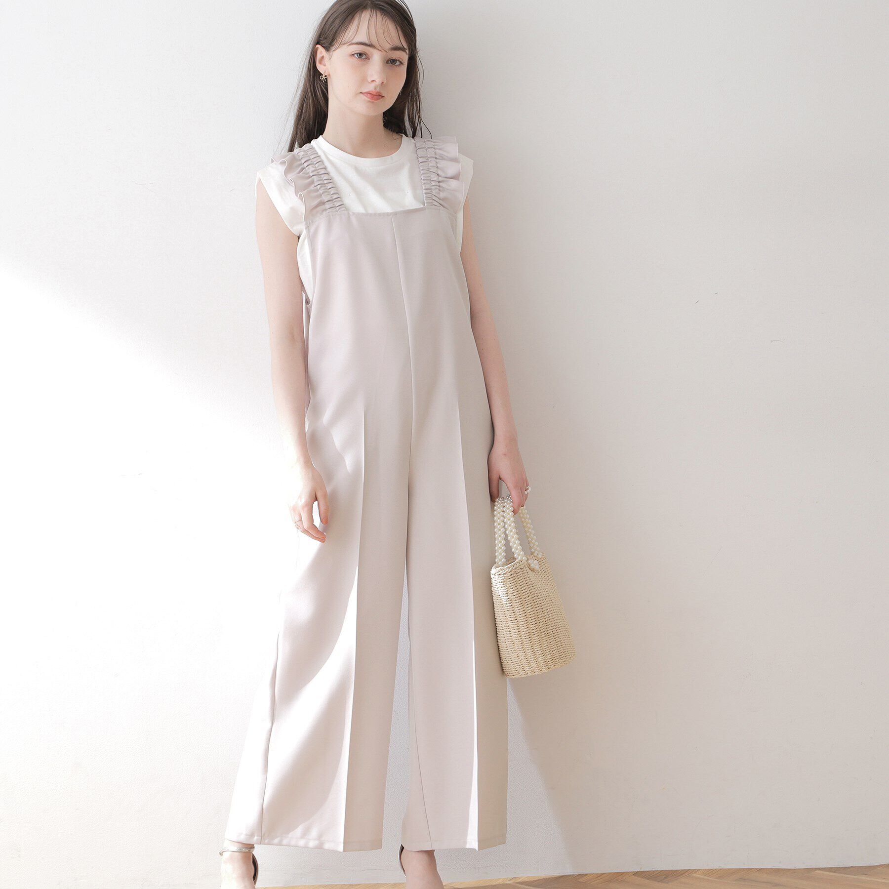 Couture broach「【カワイさを引き立てる】フリルデザインロンパース」|オールインワン|ｸﾞﾚｰｼﾞｭ(050)