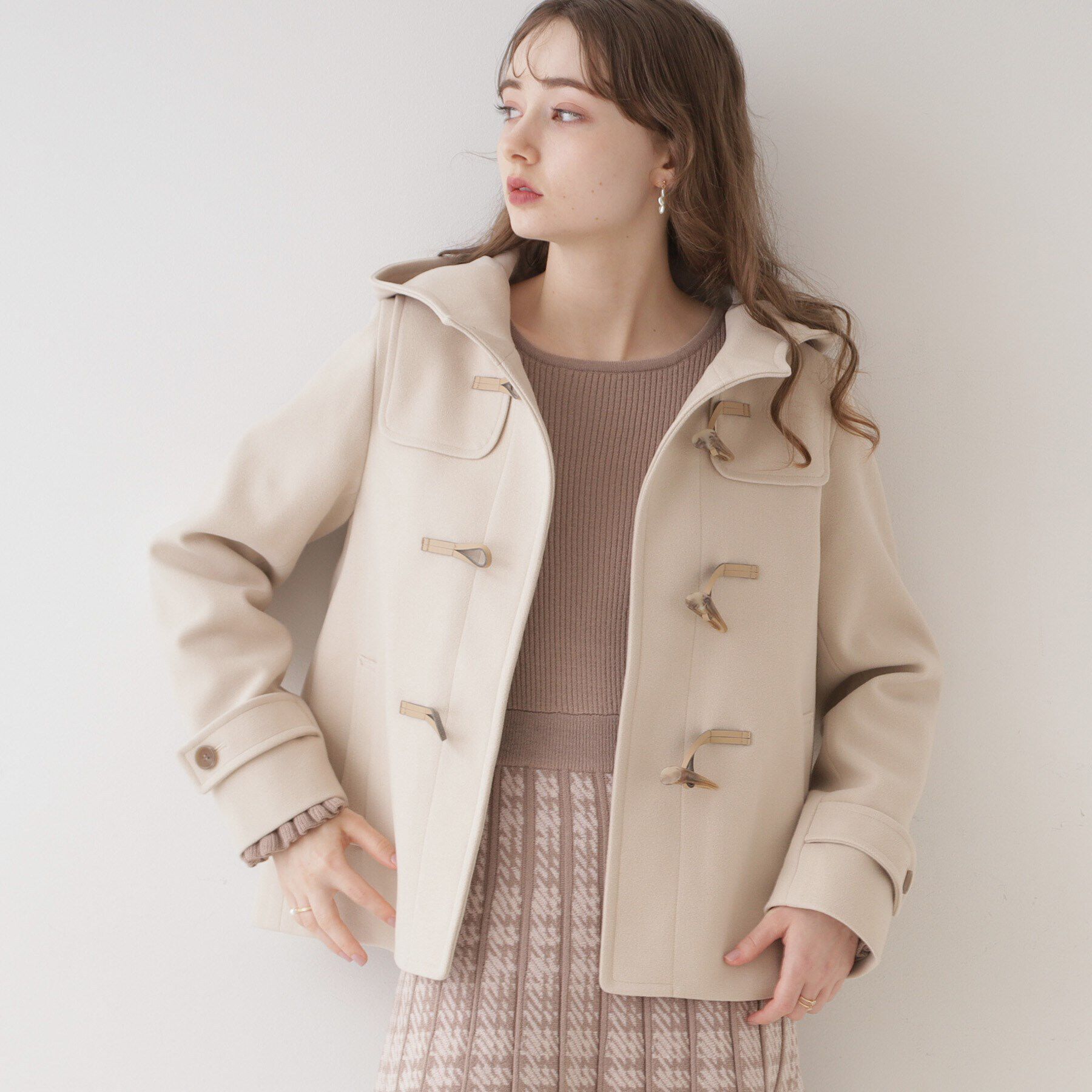 Couture broach「【きれいめ通勤にも、カジュアルにも】ショートダッフルコート」|ダッフルコート|