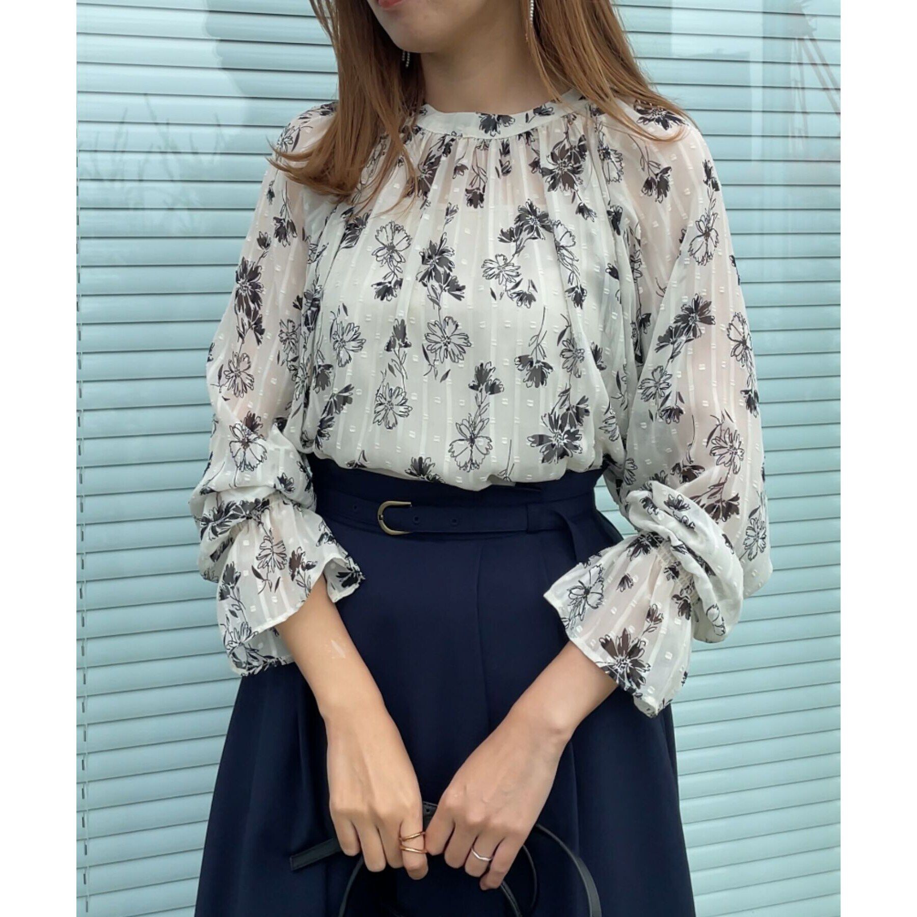 Couture broach「【洗える・大人フェミニン】フラワージャカードブラウス」|シャツ・ブラウス|