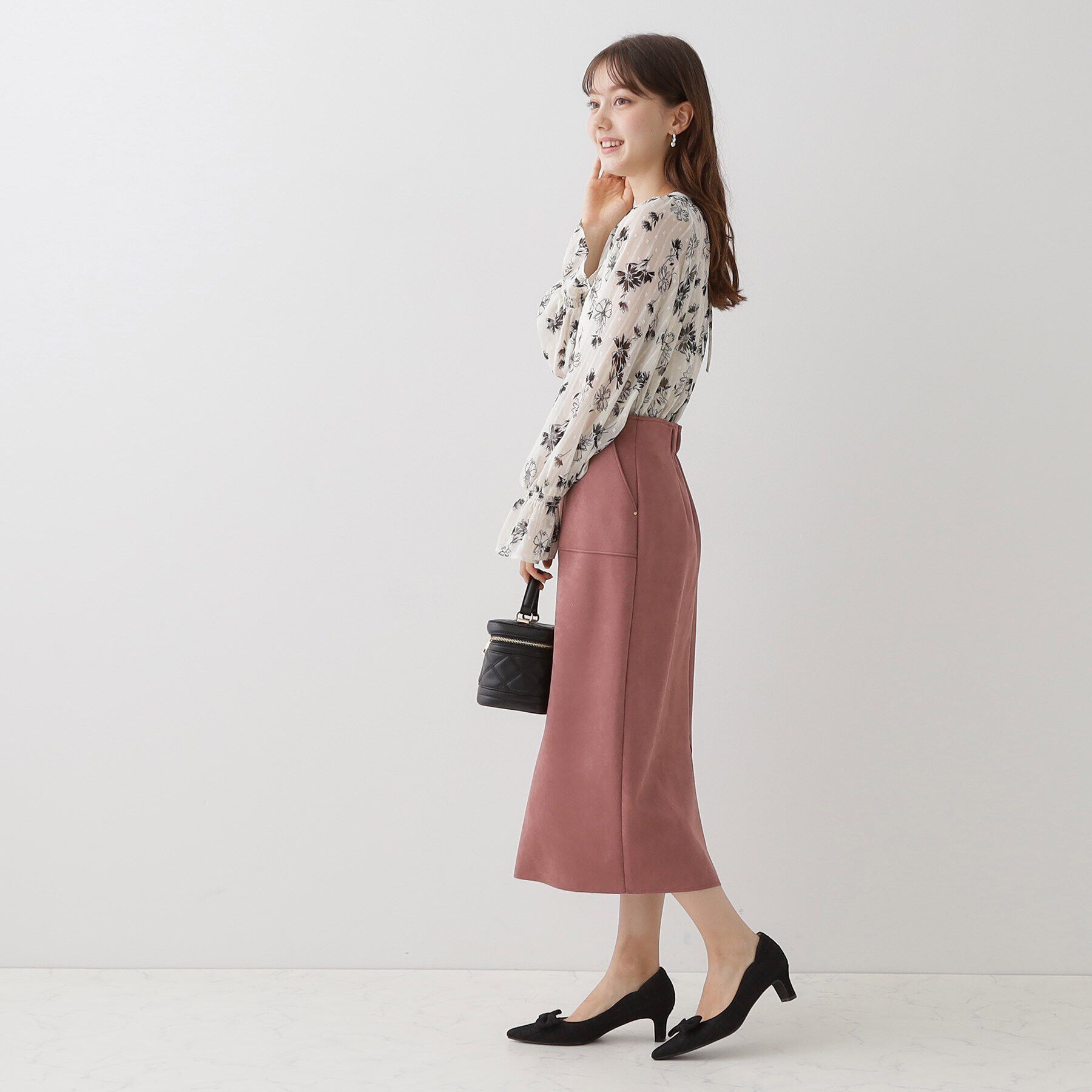 Couture broach「【洗える・大人フェミニン】フラワージャカードブラウス」|シャツ・ブラウス|