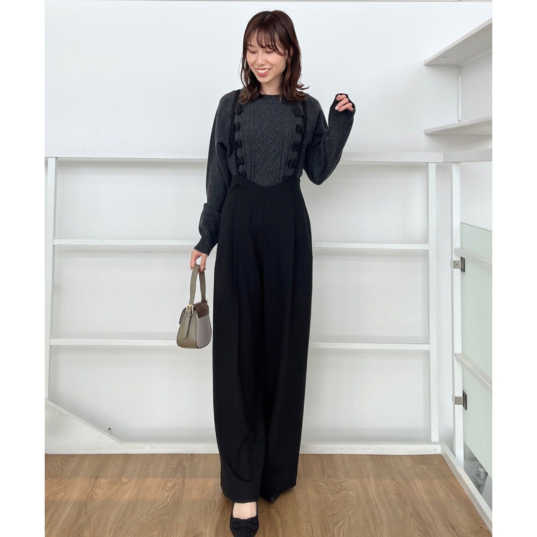 Couture broach「【華奢見せが叶う】サス付き裏起毛ジョーゼットワイドパンツ」|その他|