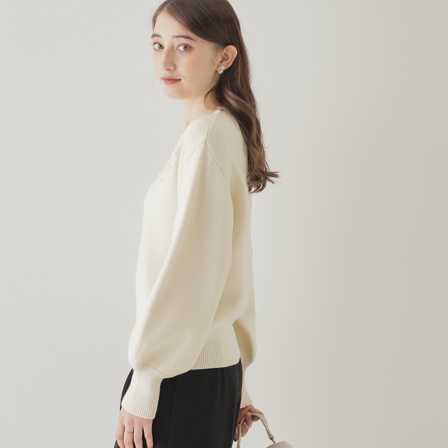 Couture broach「【顔まわりが華やか】パール調デコニット」|ニット・セーター|