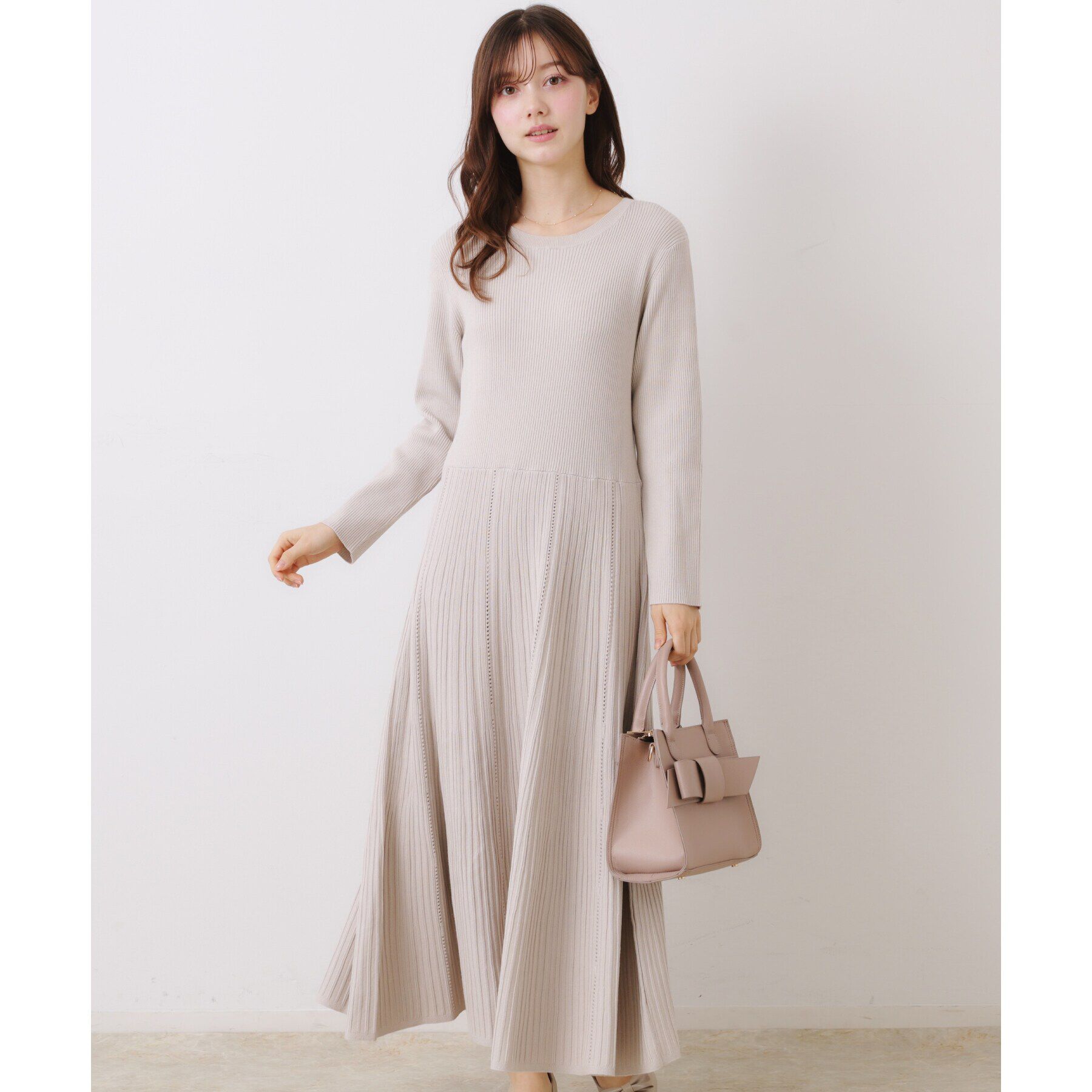 Couture broach「【上品な落ち感・美シルエット】アイレットリブデザインニットワンピース」|ワンピース|
