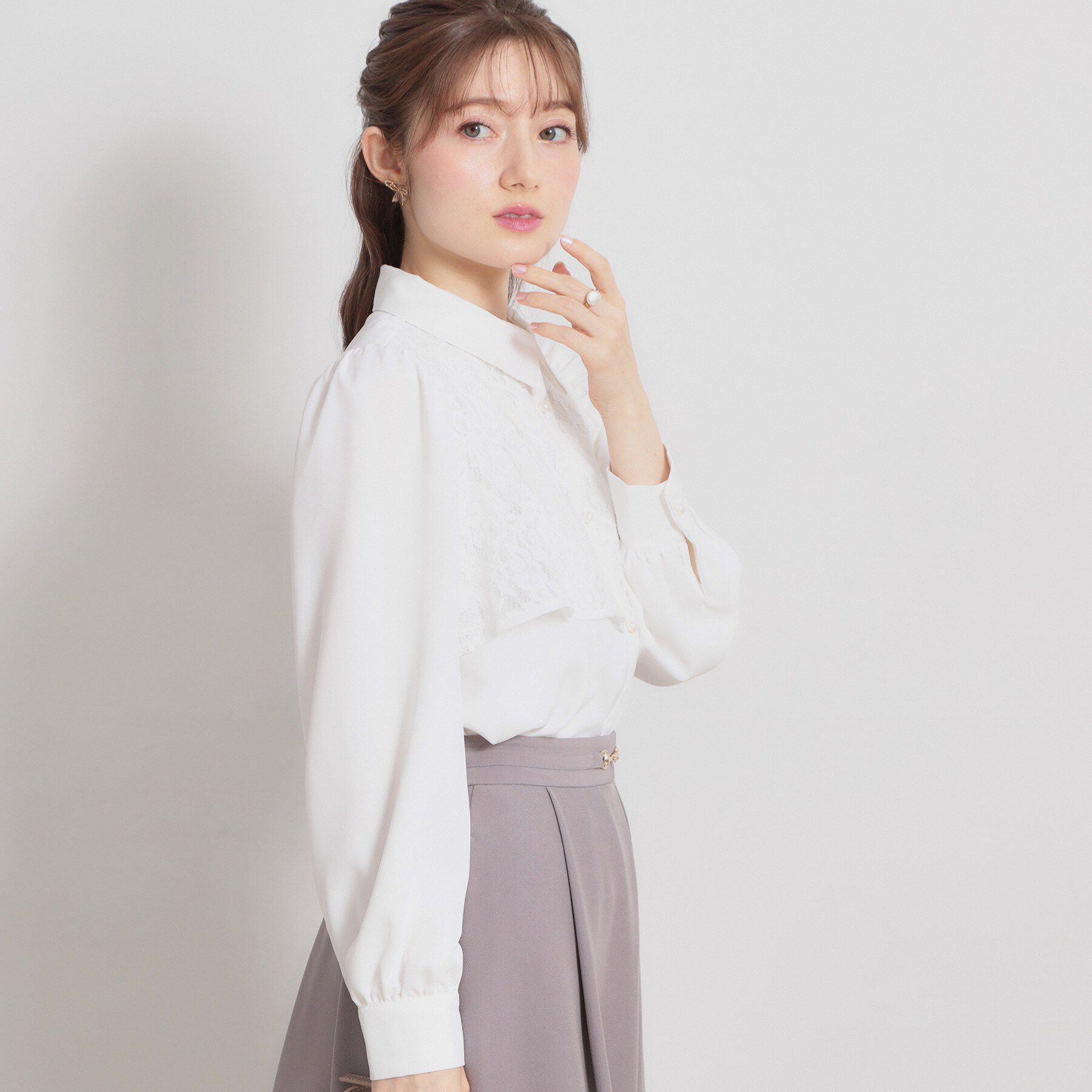 Couture broach「総レース切り替えパール調ボタンブラウス」|シャツ・ブラウス|