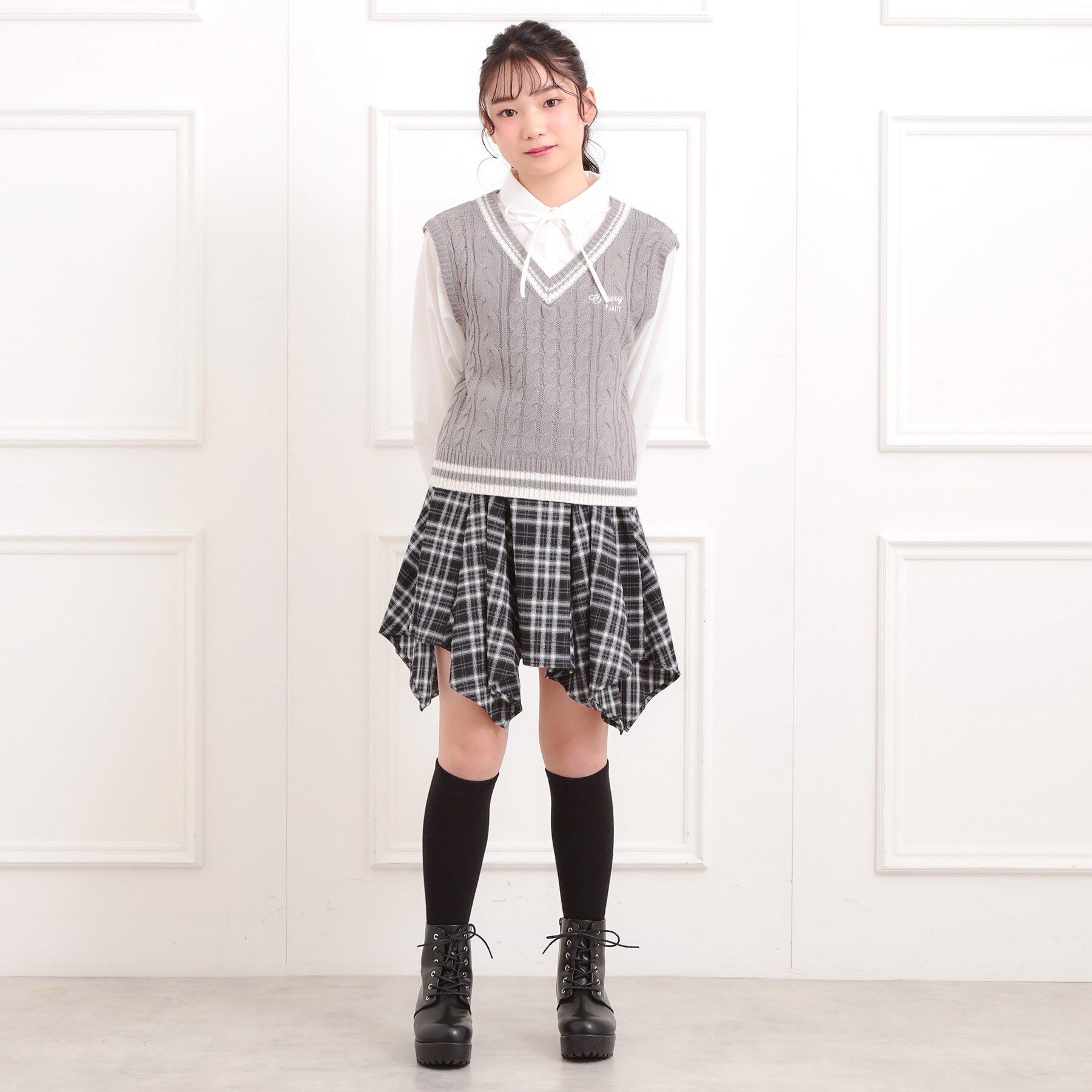 PINK-latte「ニットベストレイヤード長袖シャツ」|シャツ・ブラウス|