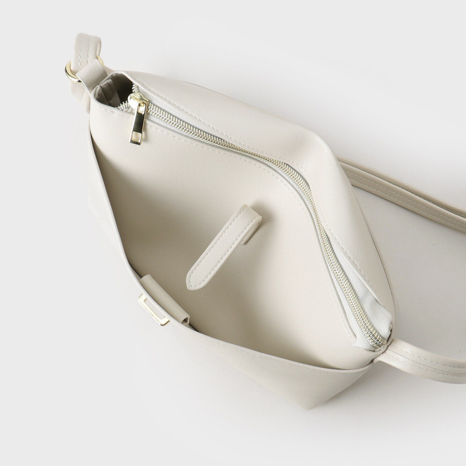 THE SHOP TK「【＠BAILA掲載】人間工学エアルダーミニショルダー/軽量/美しさと快適を両立」|ショルダー・メッセンジャー|