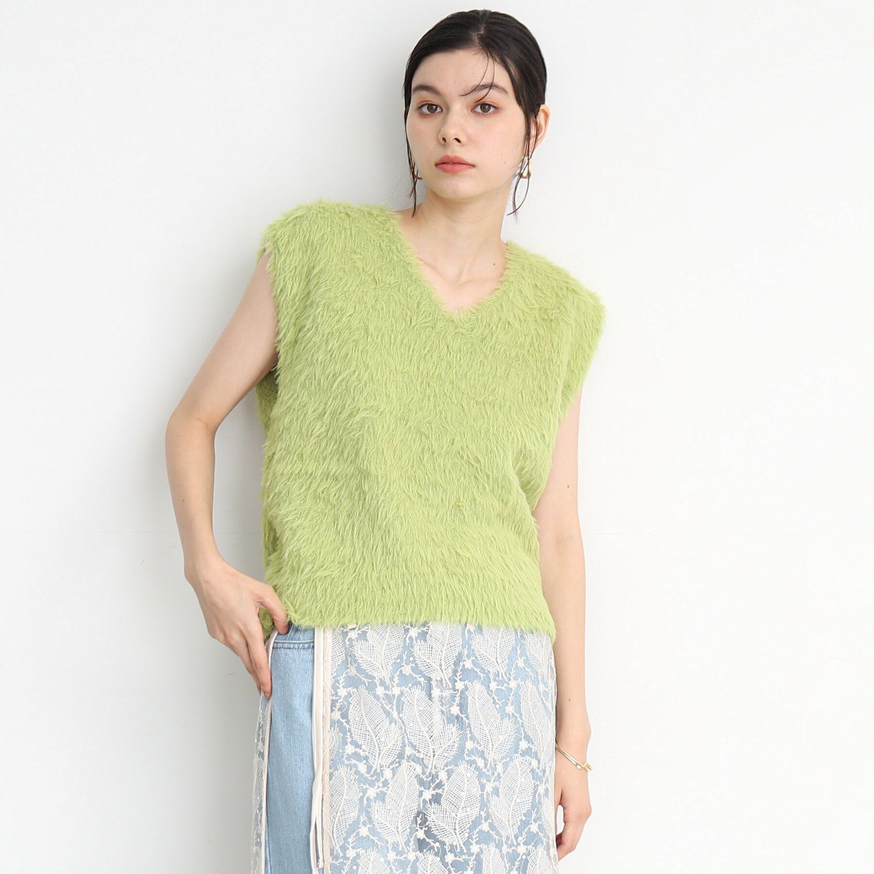 THE SHOP TK「【ヒルナンデス！で紹介】Vネックフェザーベスト/洗える」|ベスト・ジレ|ｸﾞﾘｰﾝ(025)