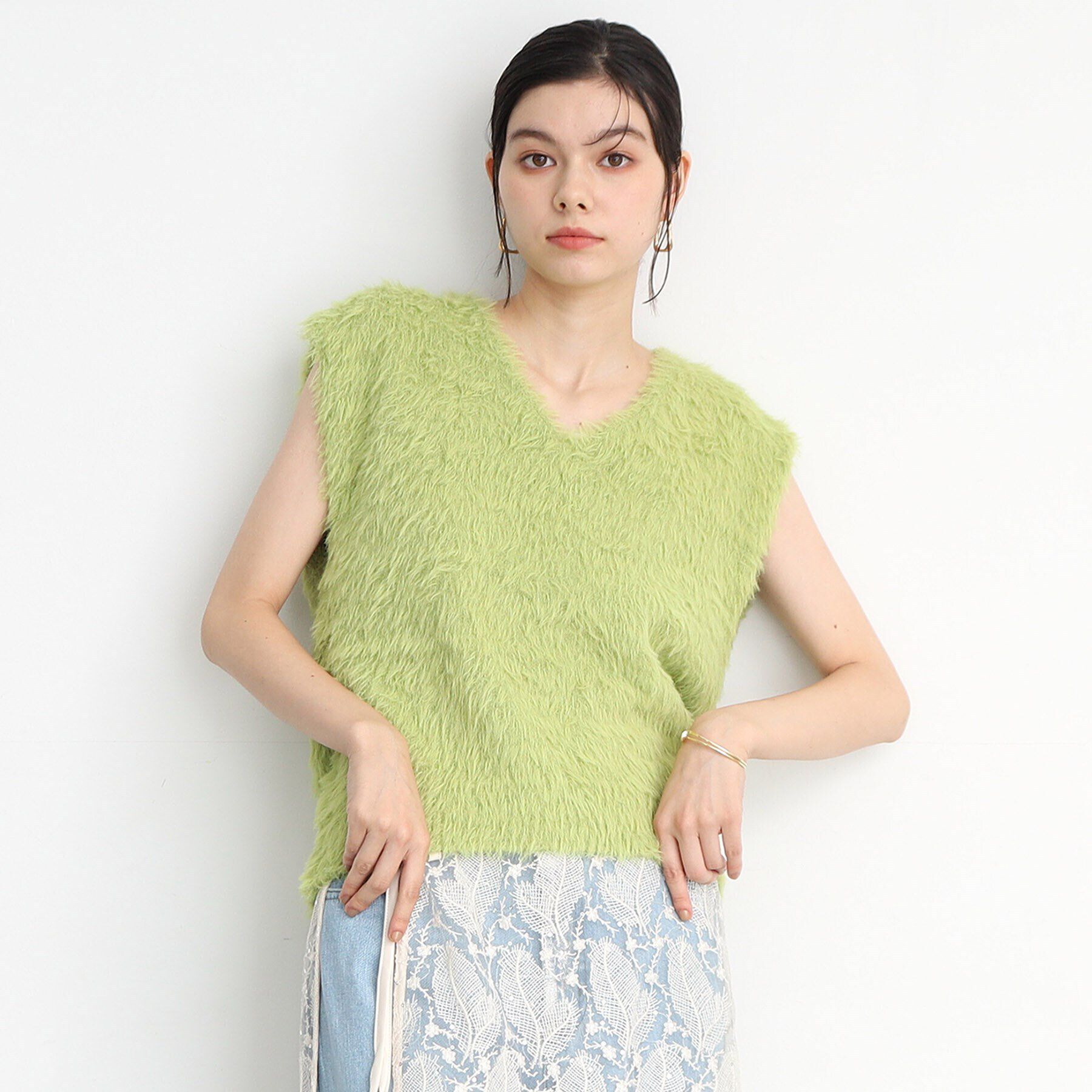 THE SHOP TK「【ヒルナンデス！で紹介】Vネックフェザーベスト/洗える」|ベスト・ジレ|