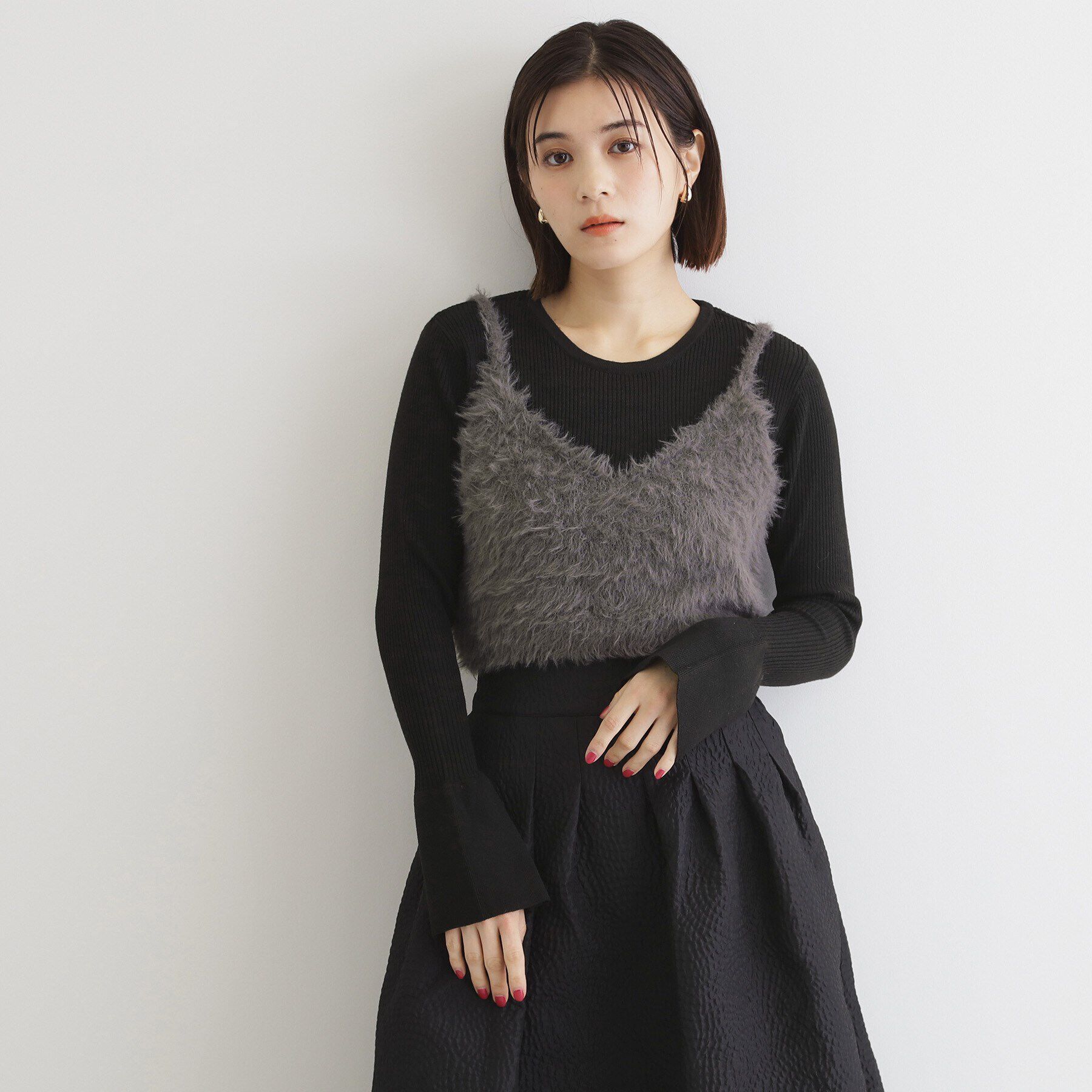 THE SHOP TK「【＠BAILA掲載】ふわふわビスチェ&times;フレア袖ニット/セットアイテム」|ニット・セーター|ﾌﾞﾗｯｸ(019)