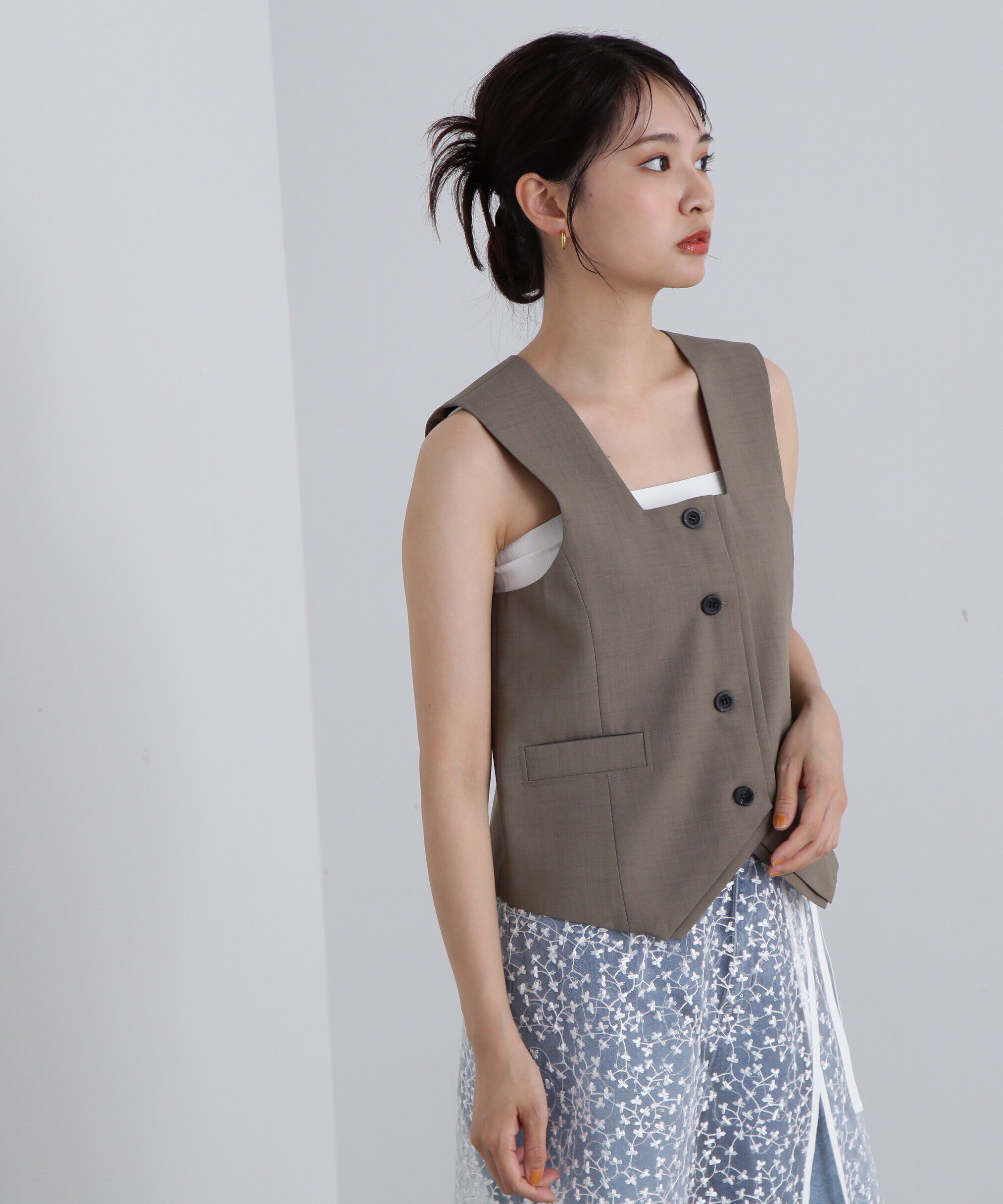  「スクエアフロントジレ」|ブルゾン・スタジャン|