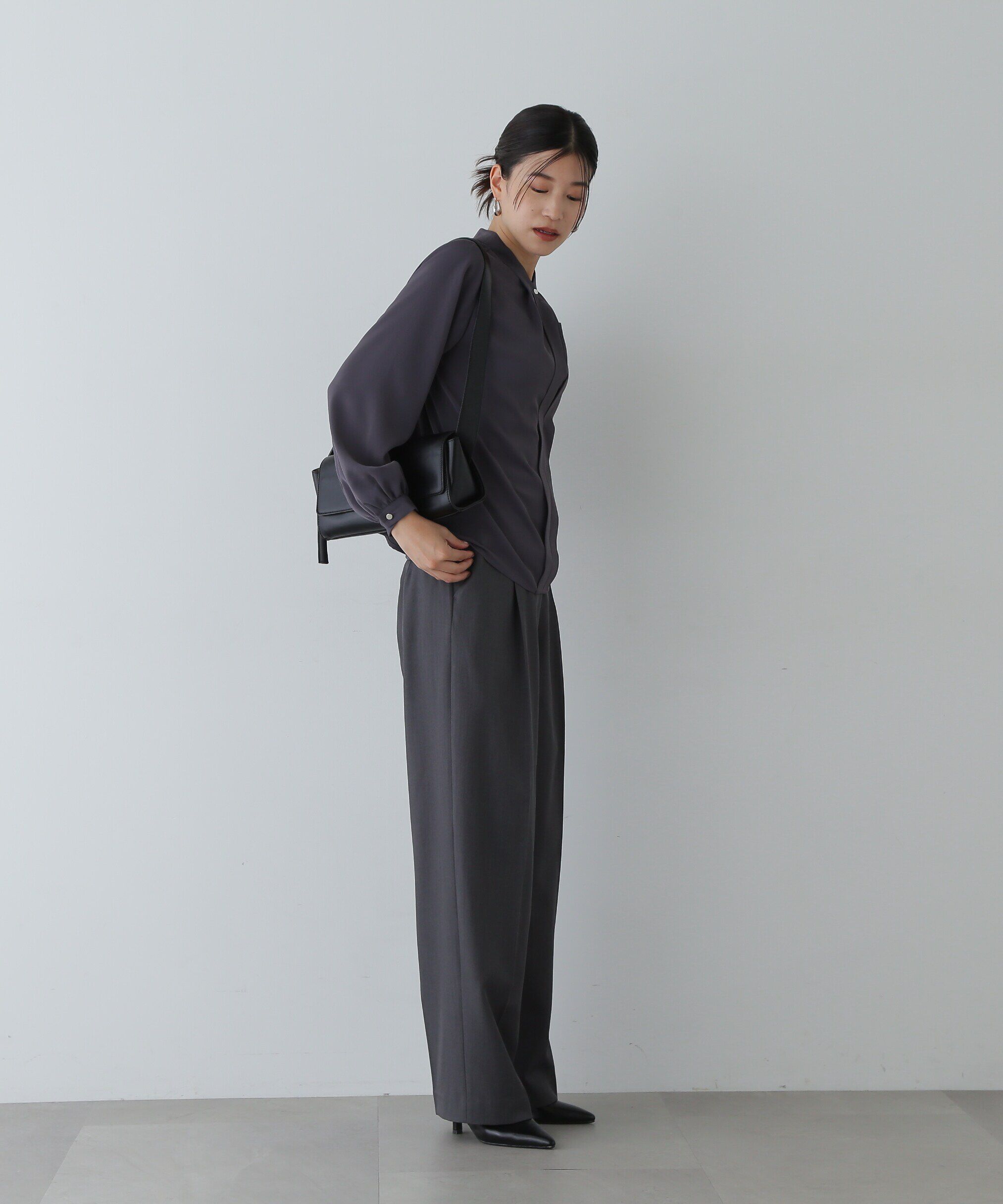  「スタンドカラーフロントタックブラウス」|シャツ・ブラウス|