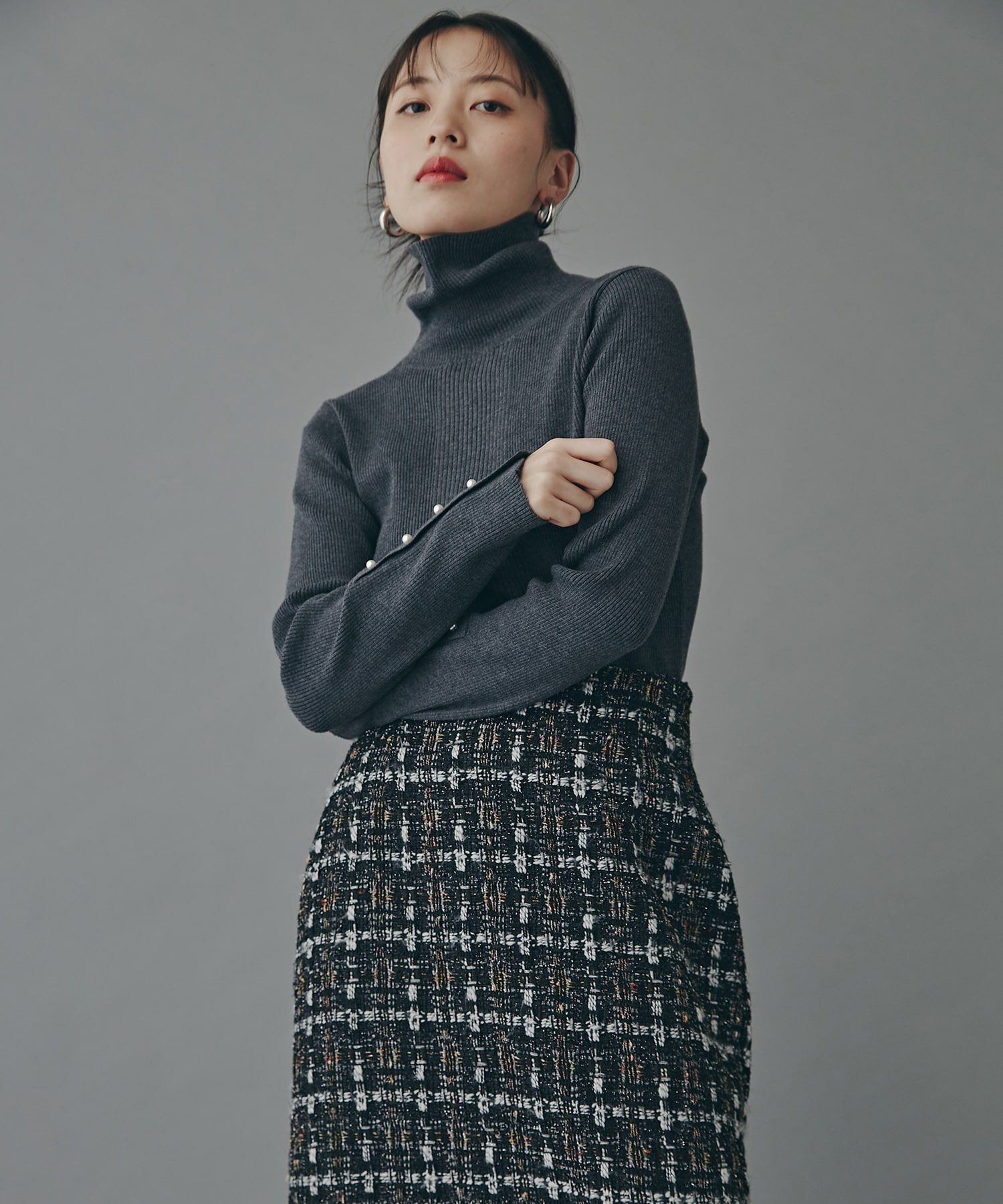  「パールボタンタートルネックニット《WEB限定商品》」|ニット・セーター|