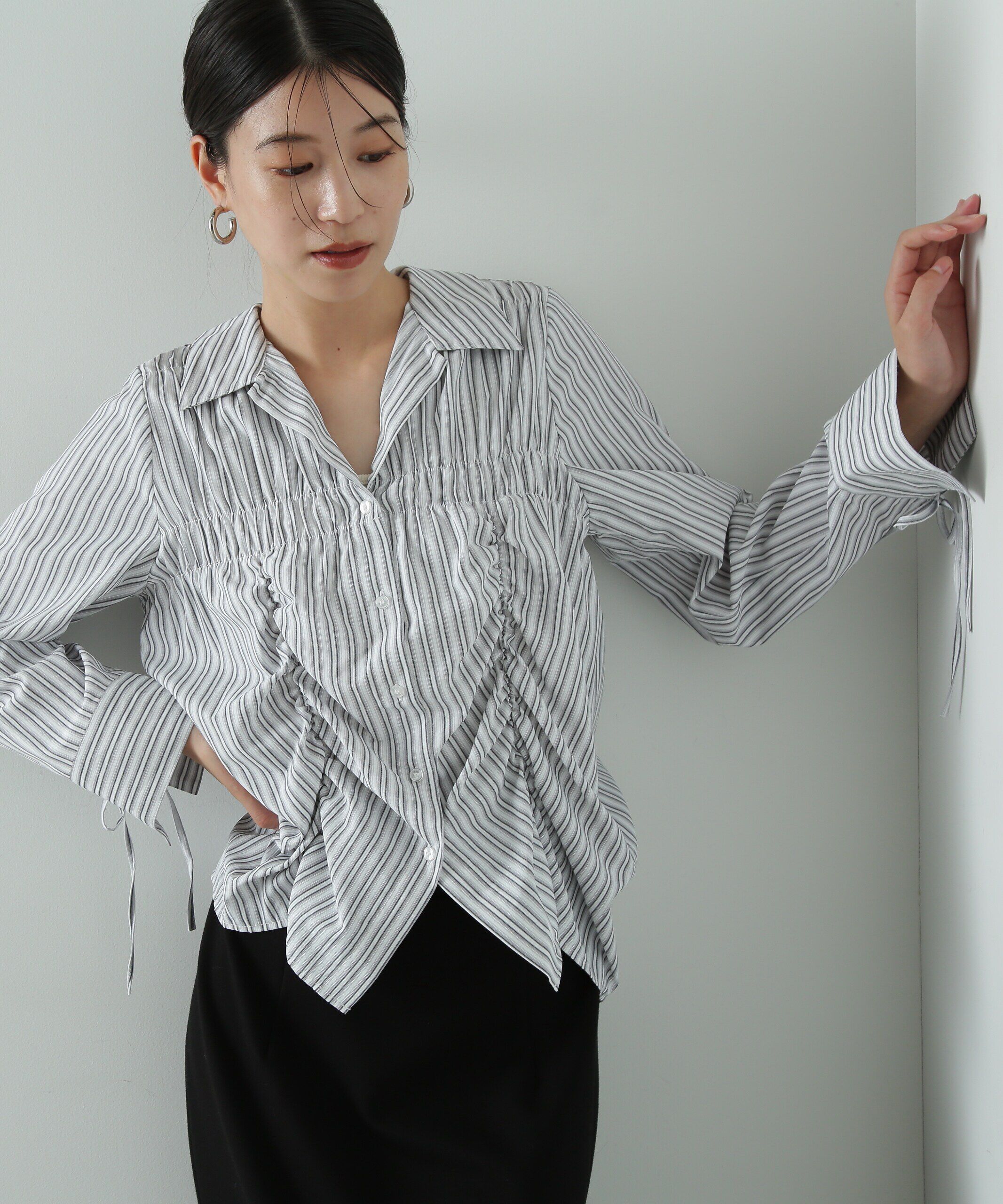  「シャーリングデザインシャツ」|シャツ・ブラウス|