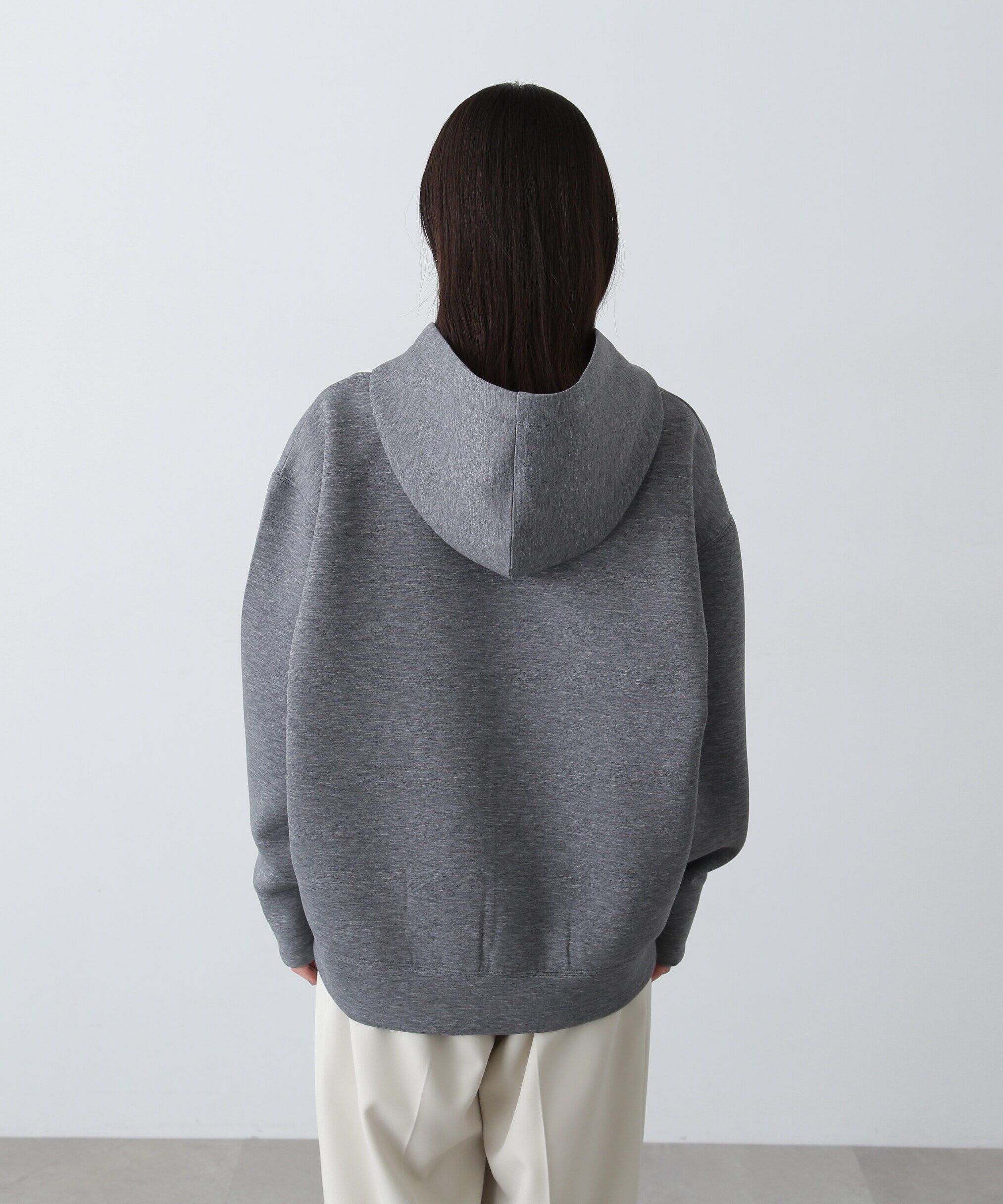  「ダンボールフォルムジップフーディー」|Tシャツ・カットソー|