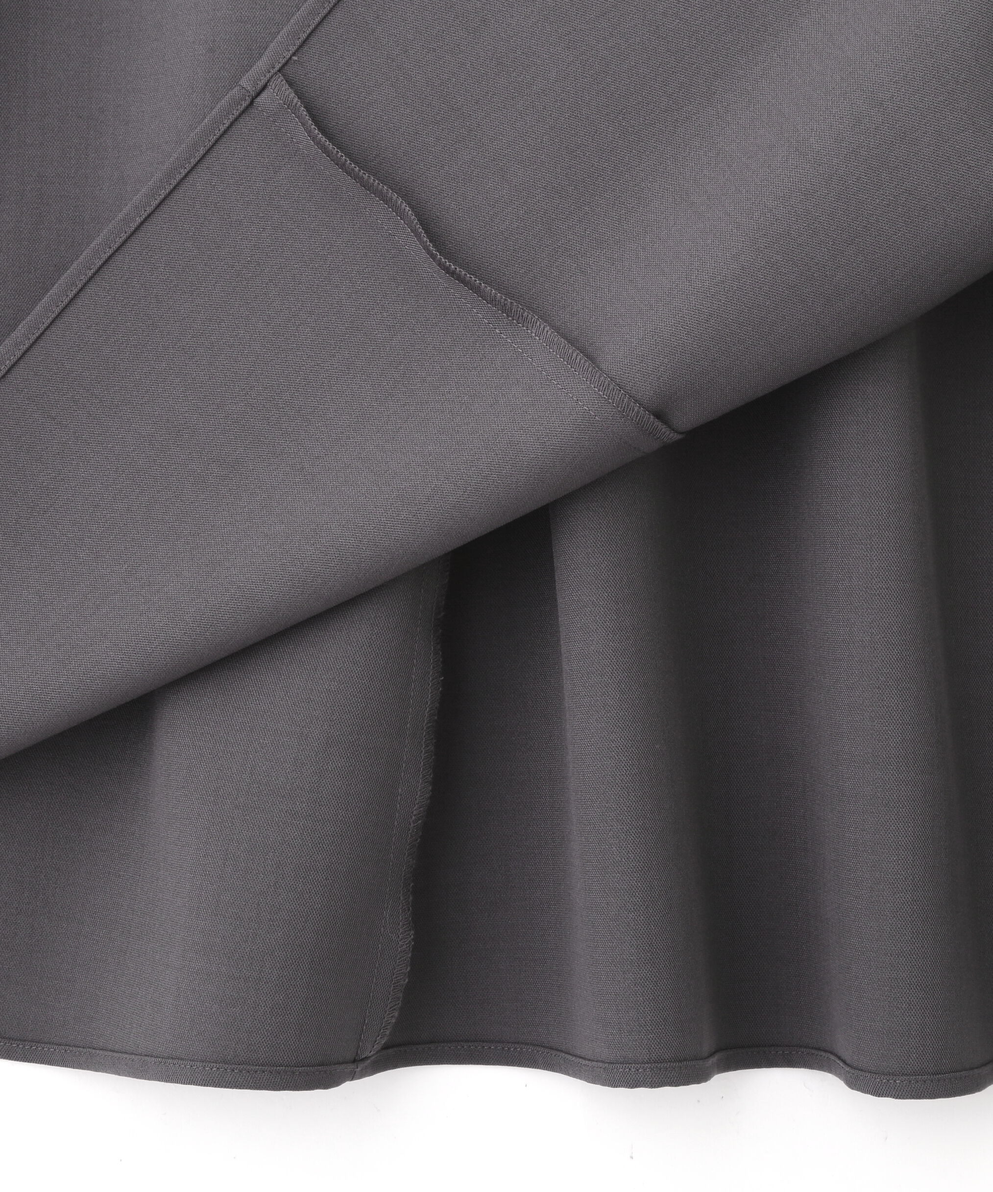  「Vネックフレアジャンパースカート」|ワンピース|