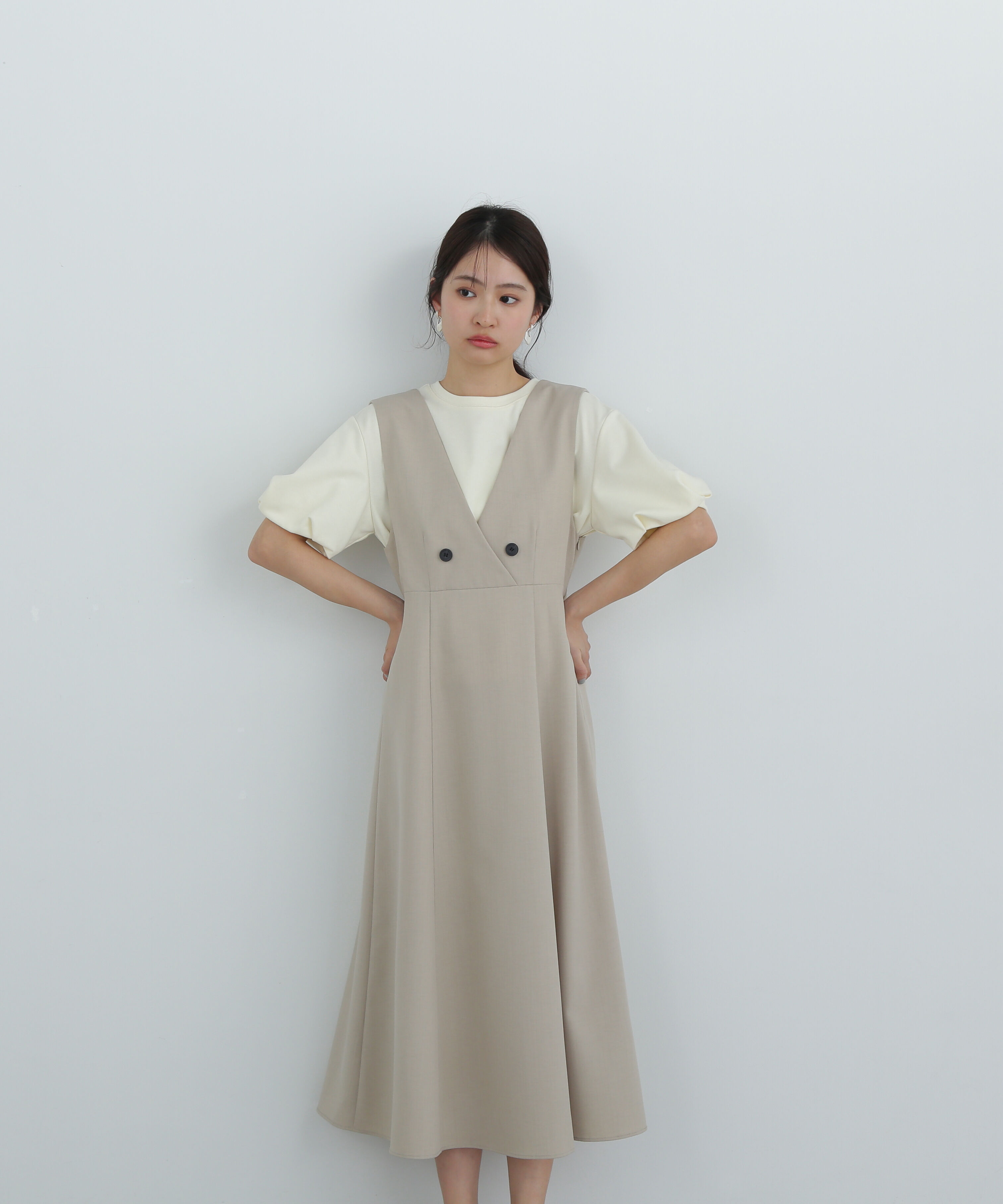  「Vネックフレアジャンパースカート」|ワンピース|