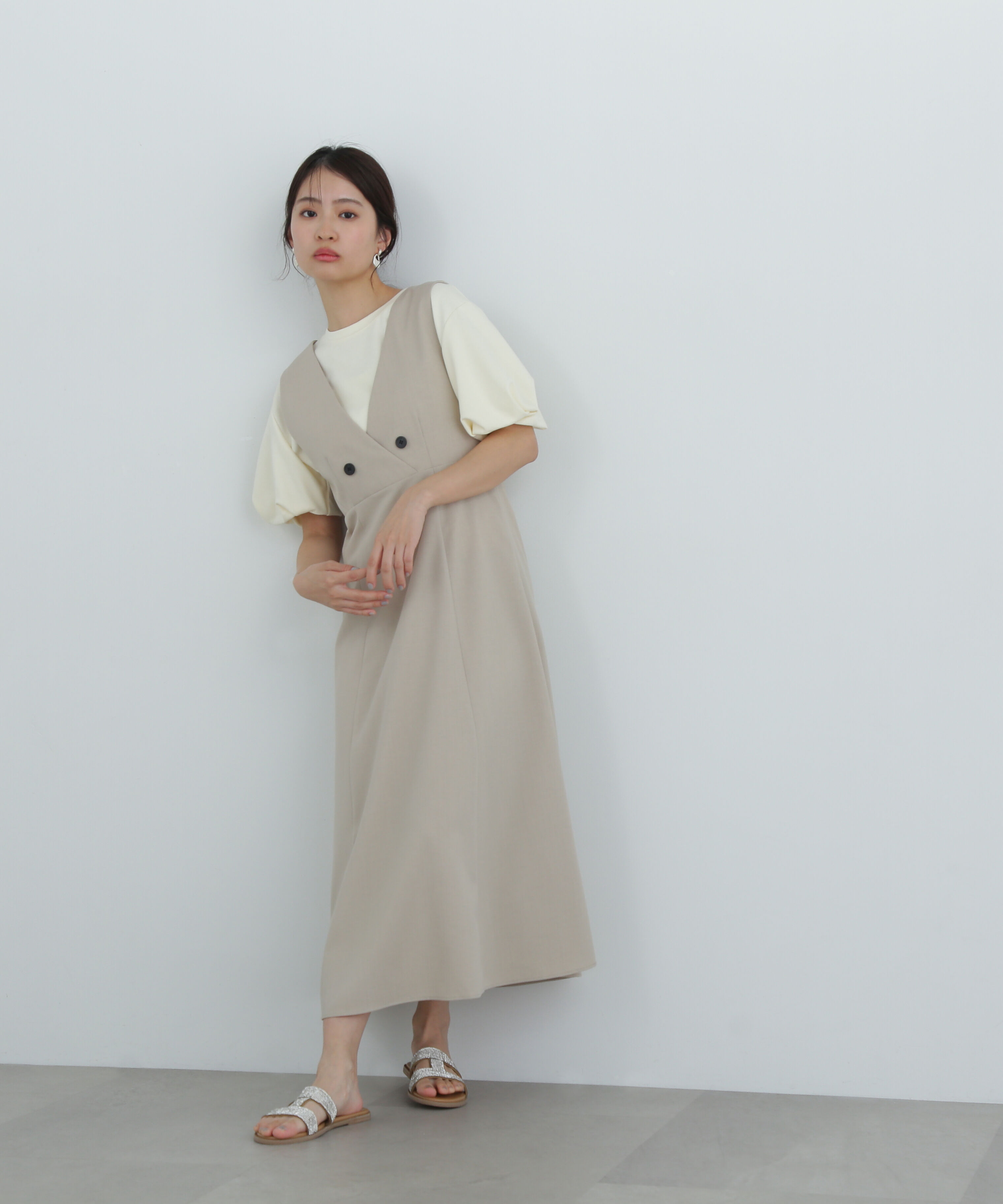  「Vネックフレアジャンパースカート」|ワンピース|