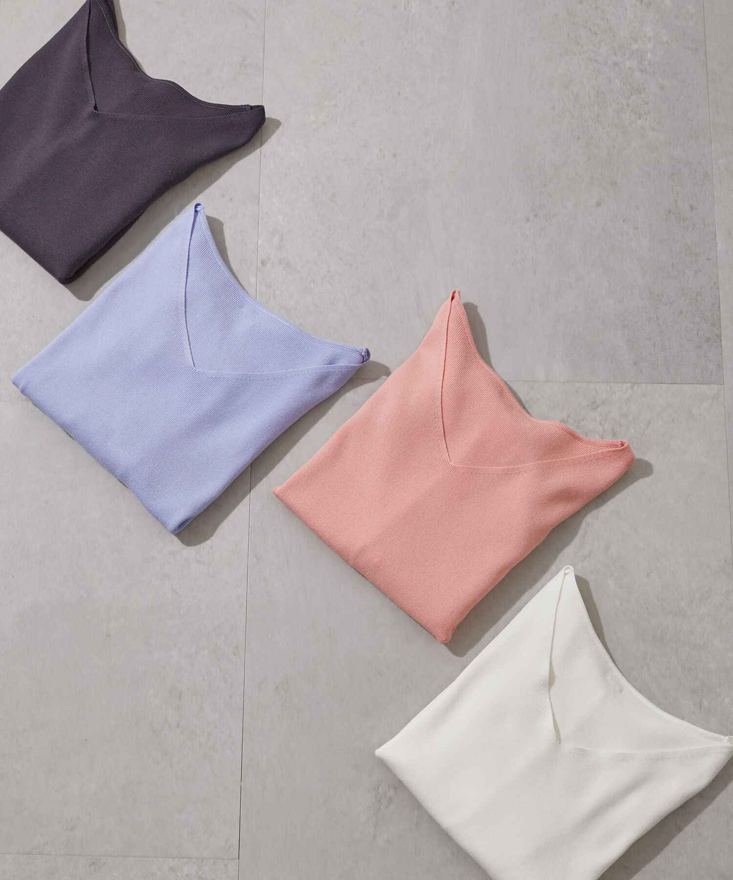  「総針Ｖネック五分袖ニット」|ニット・セーター|