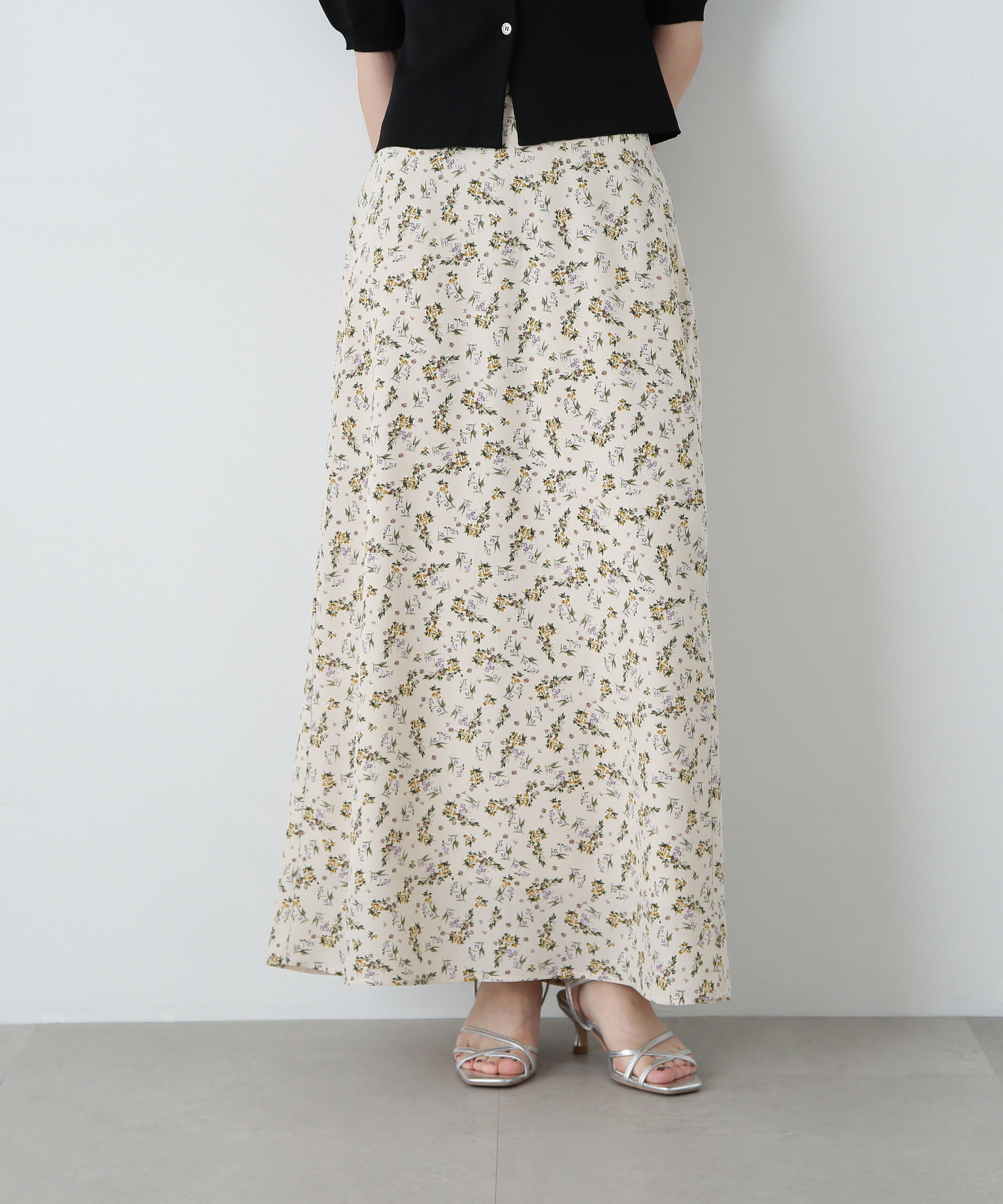  「小花柄スカート」|スカート|ベージュ2