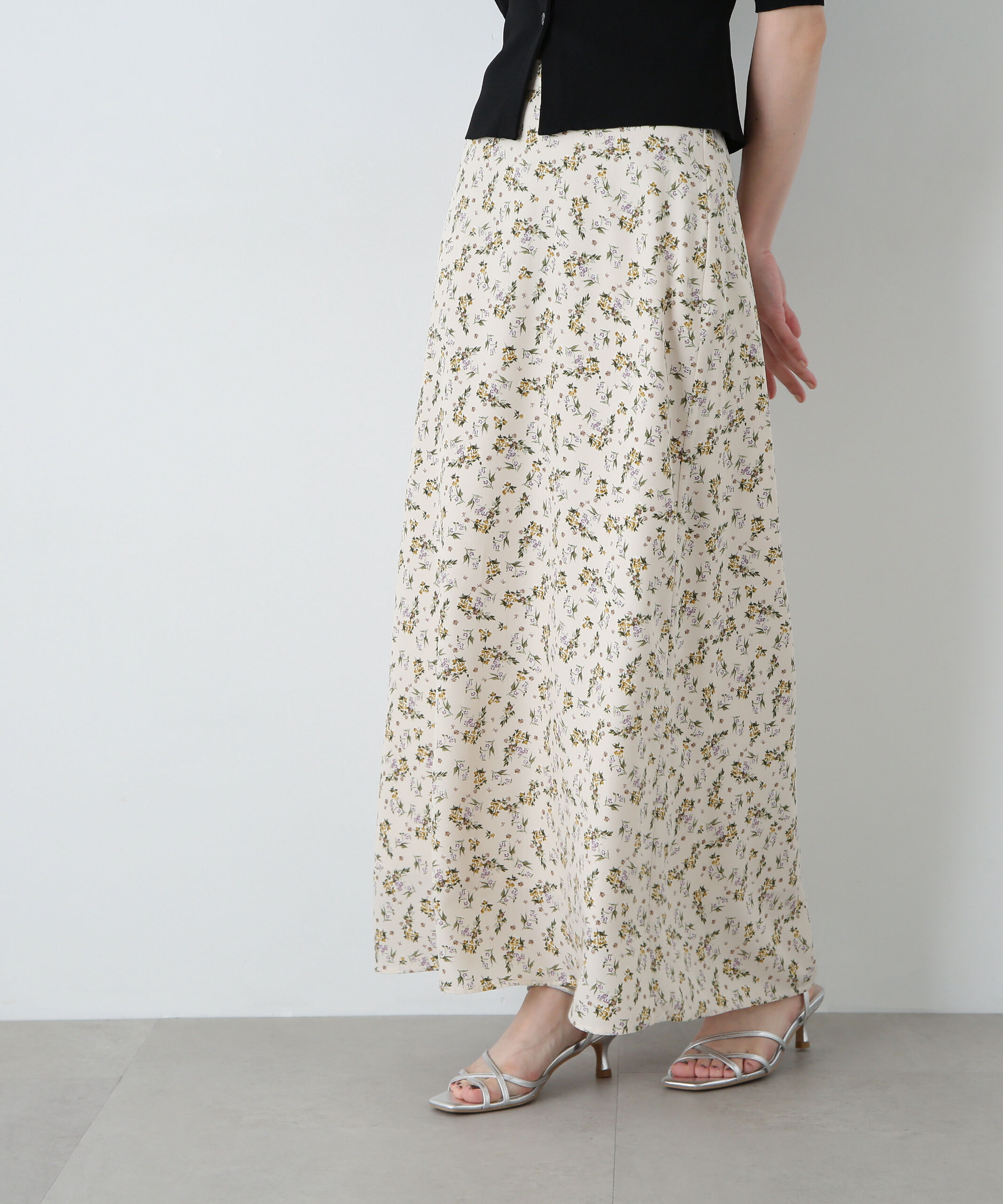  「小花柄スカート」|スカート|