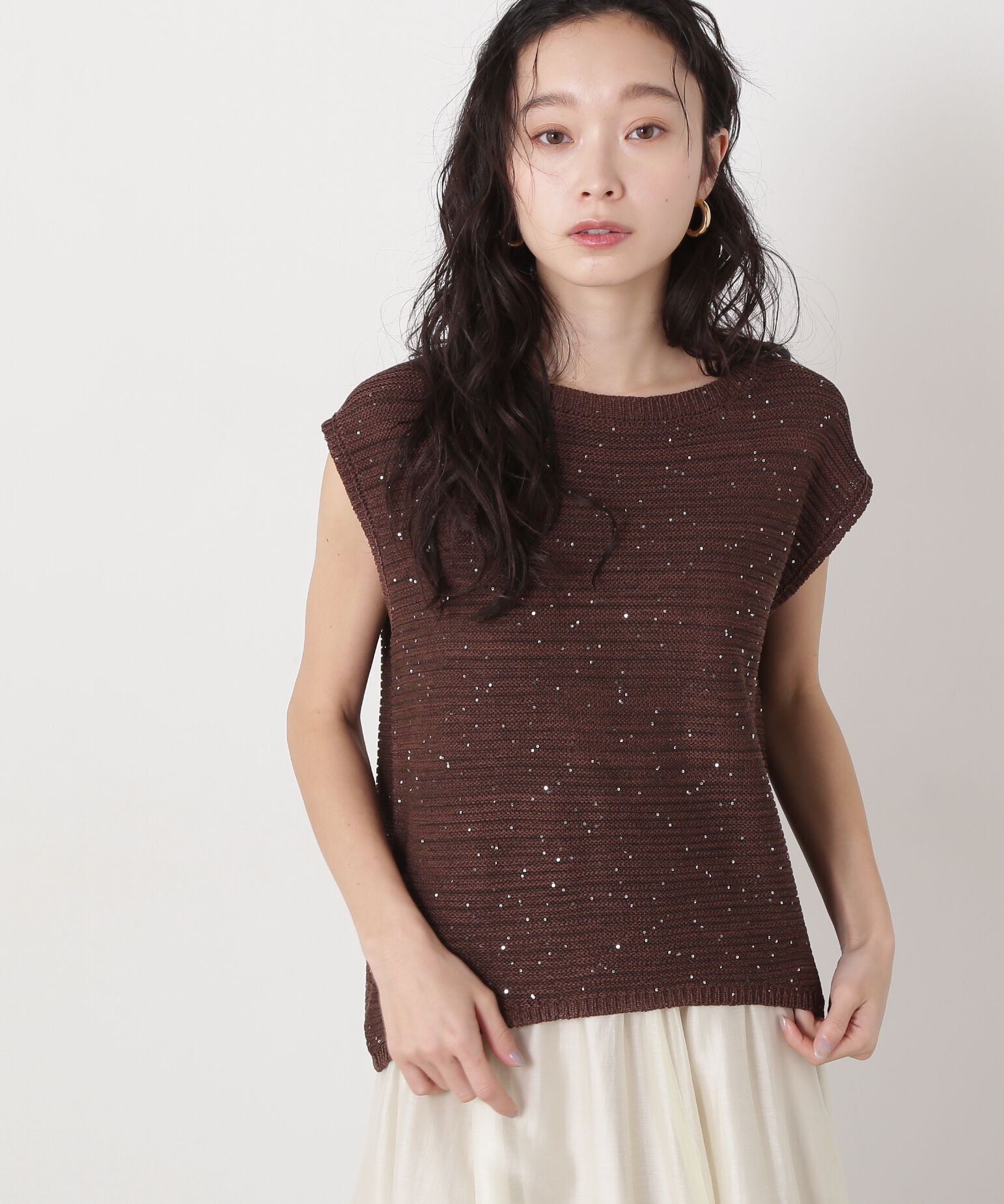  「スパンコールノースリーブニット」|ニット・セーター|ブラウン1