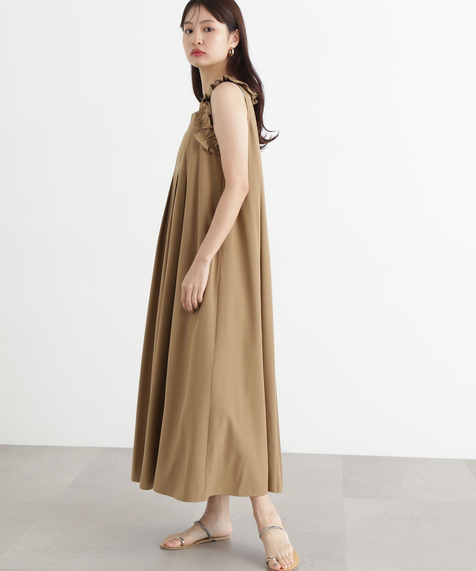  「ラッフルショルダーワンピース」|ワンピース|