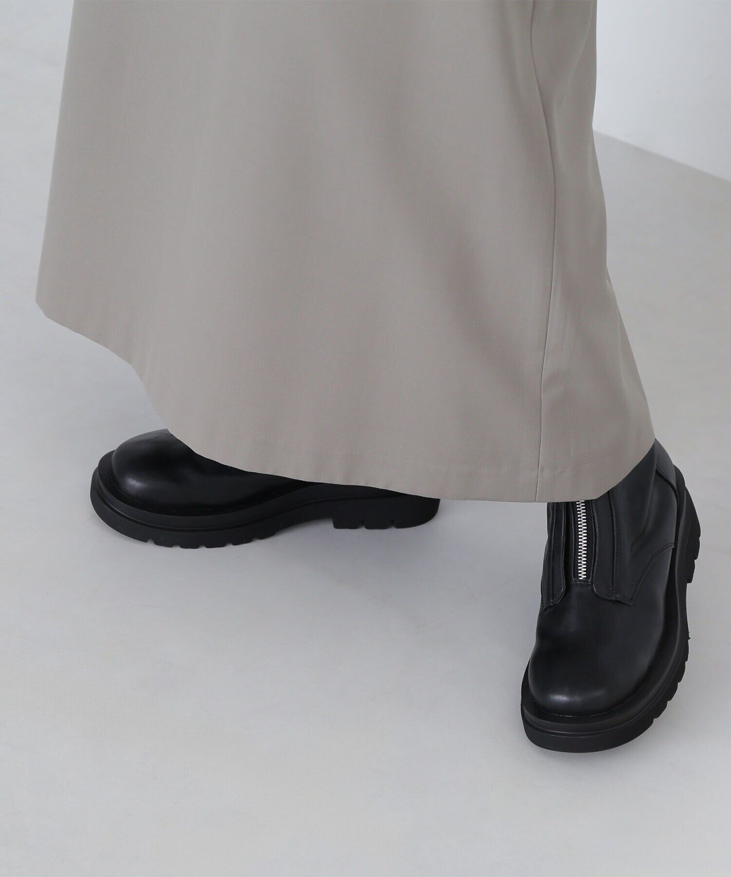  「ミニマルセミフレアスカート」|スカート|