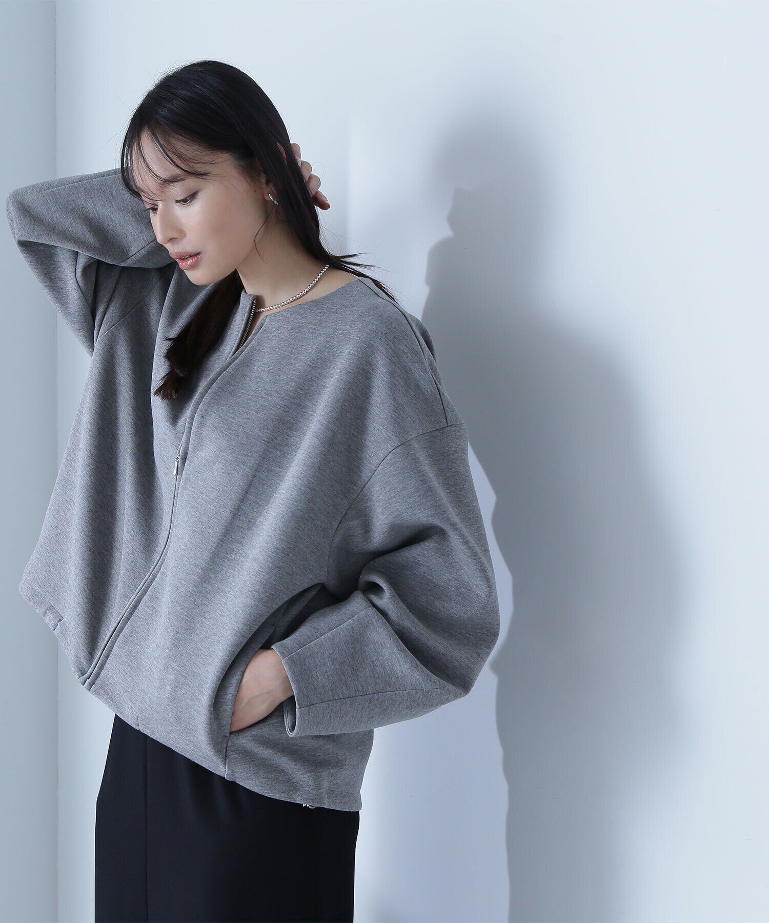  「ノーカラーダンボールフォルムブルゾン」|ブルゾン・スタジャン|