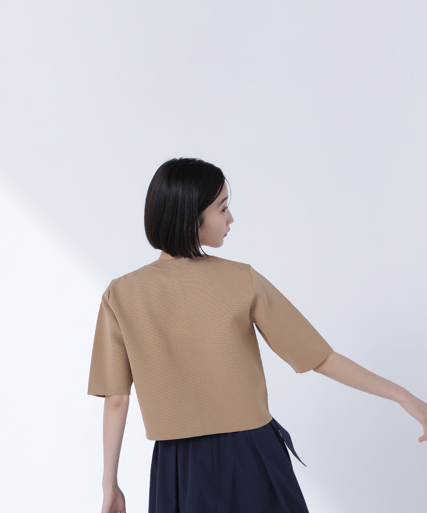  「エンブレムボタンニットジャケット半袖」|ニット・セーター|