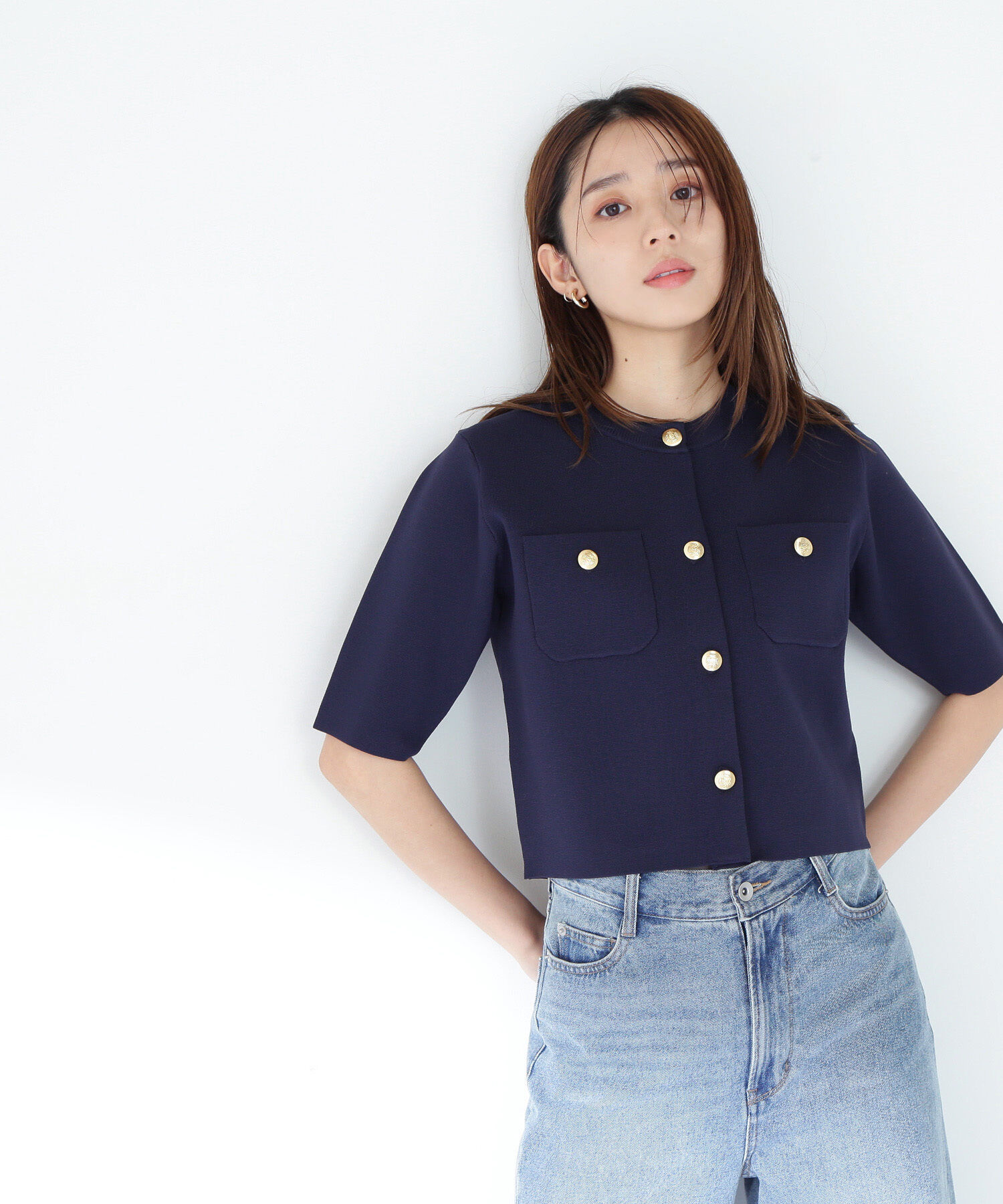  「エンブレムボタンニットジャケット半袖」|ニット・セーター|