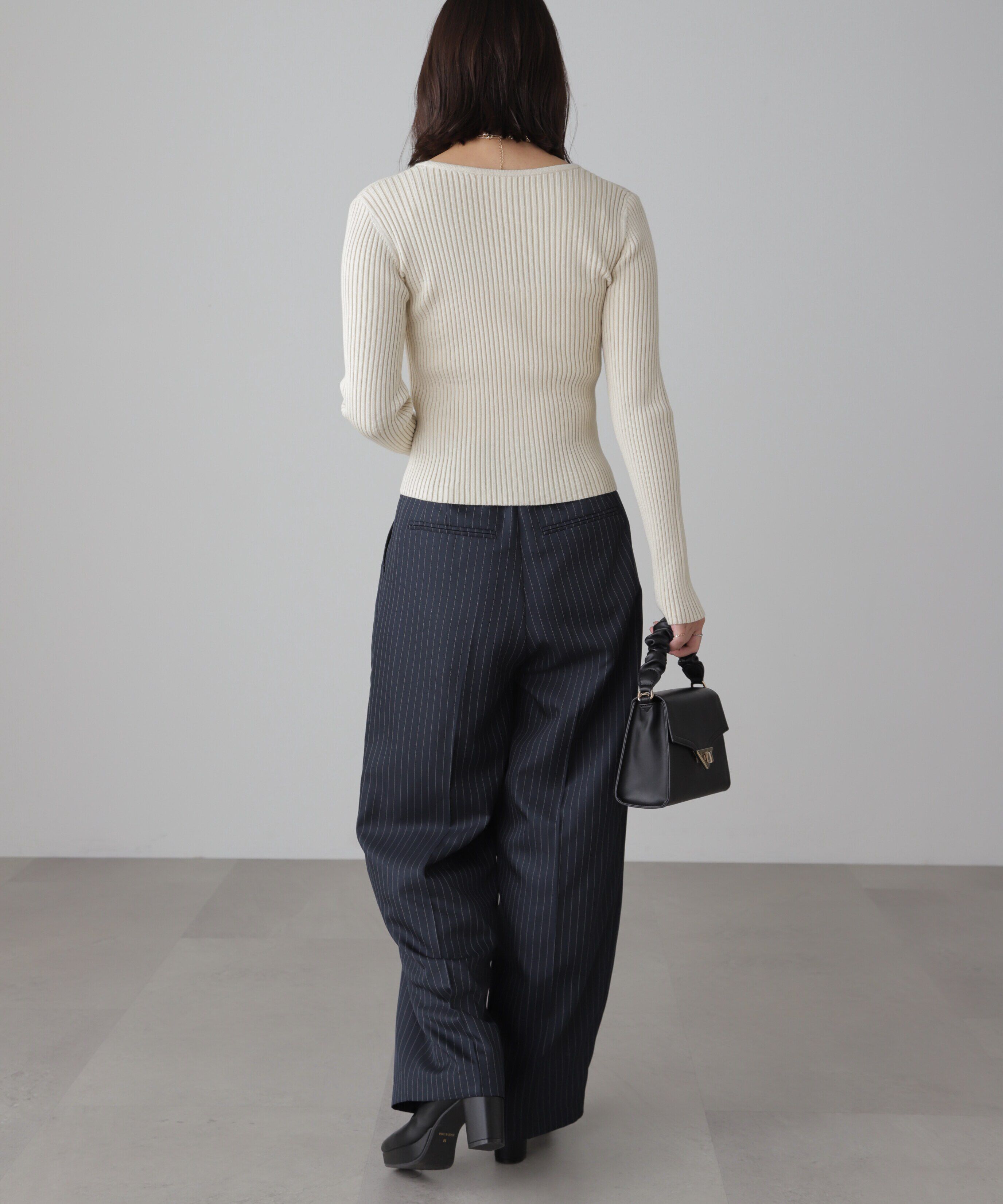  「フロントジップリブVネックニット」|ニット・セーター|