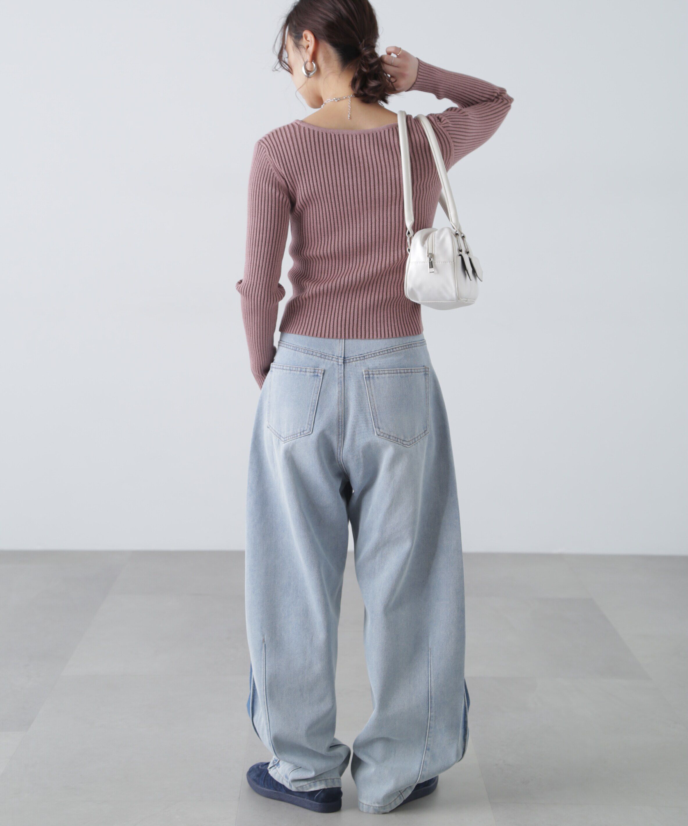  「フロントジップリブVネックニット」|ニット・セーター|