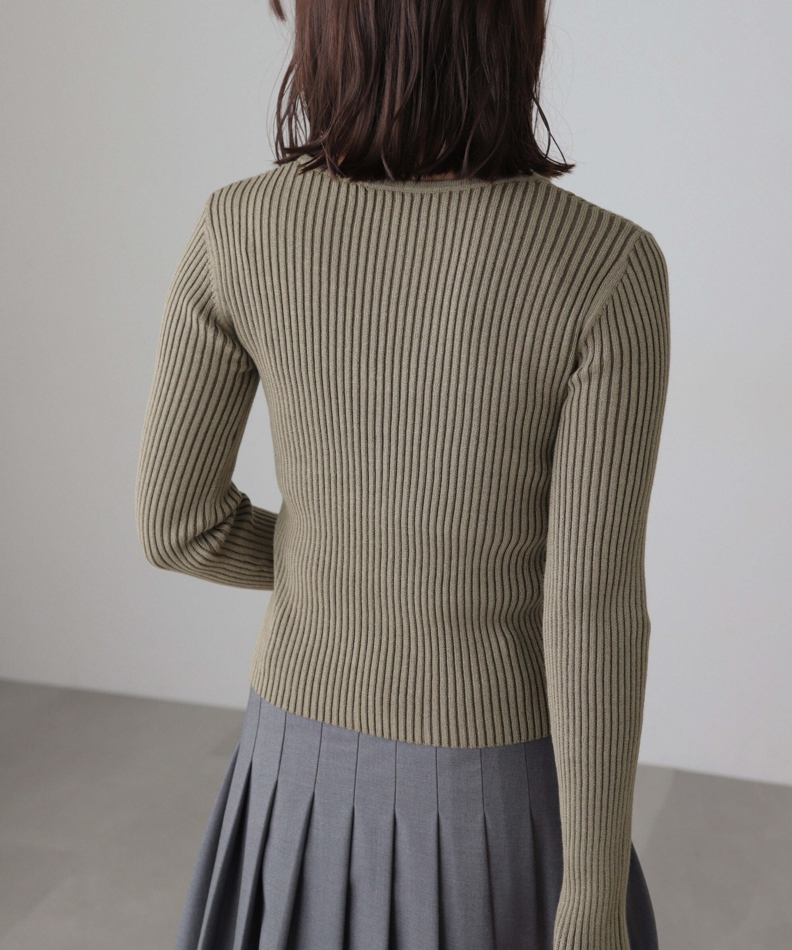  「フロントジップリブVネックニット」|ニット・セーター|